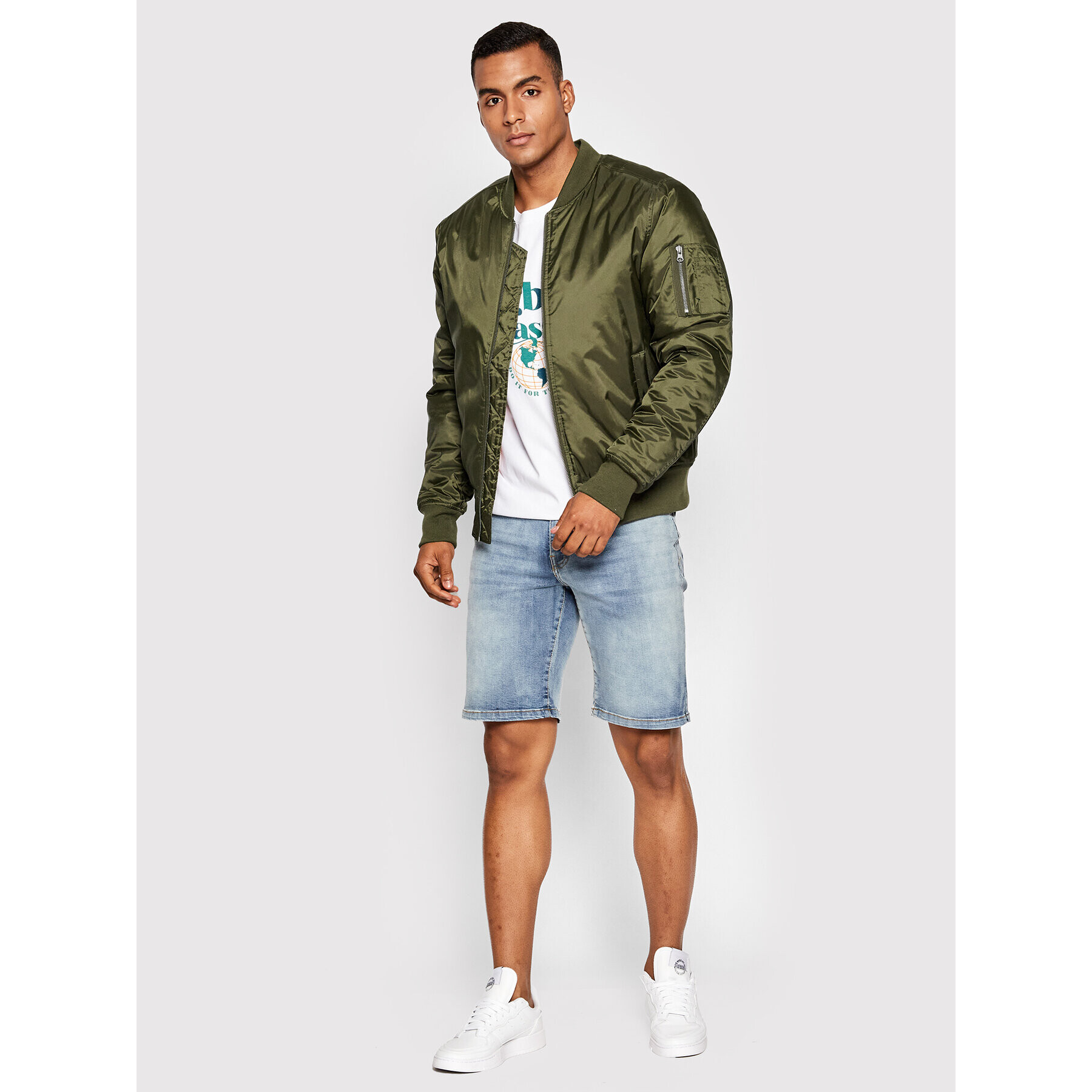 Urban Classics Яке бомбър Basic TB861 Зелен Regular Fit - Pepit.bg