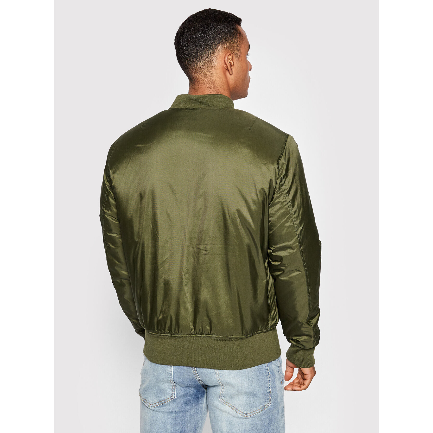Urban Classics Яке бомбър Basic TB861 Зелен Regular Fit - Pepit.bg