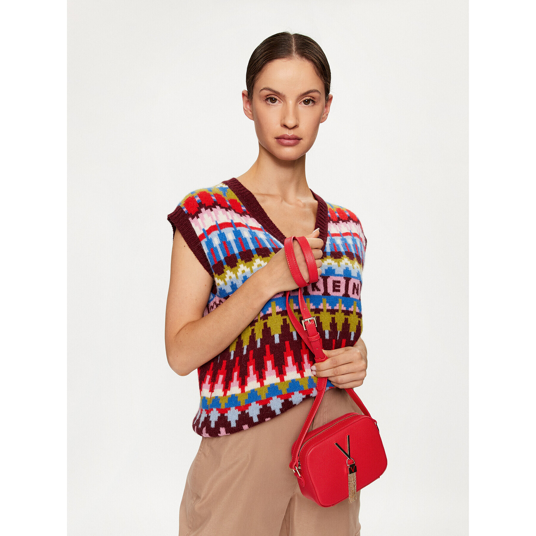 Valentino Дамска чанта Divina VBS1R409G Червен - Pepit.bg