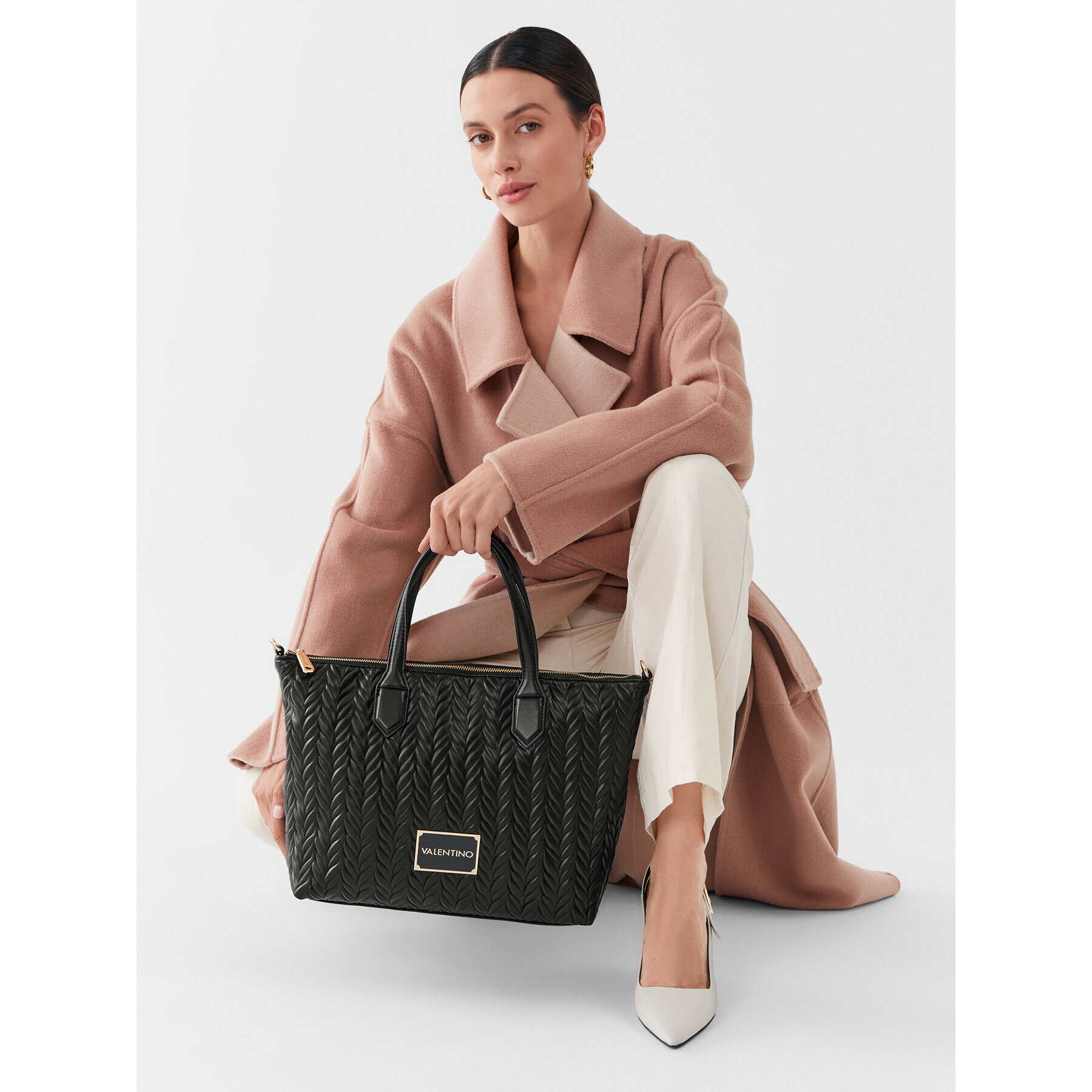 Valentino Дамска чанта Sunny Re VBS6TA01 Черен - Pepit.bg
