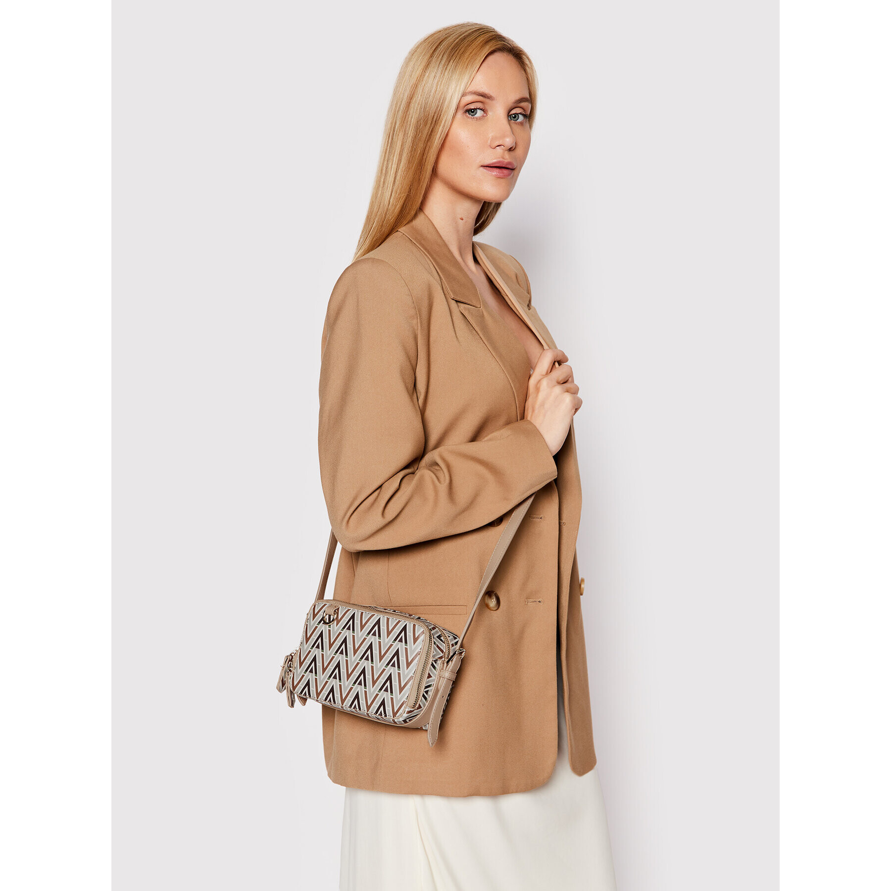 Valentino Дамска чанта Tonic BS69904 Бежов - Pepit.bg