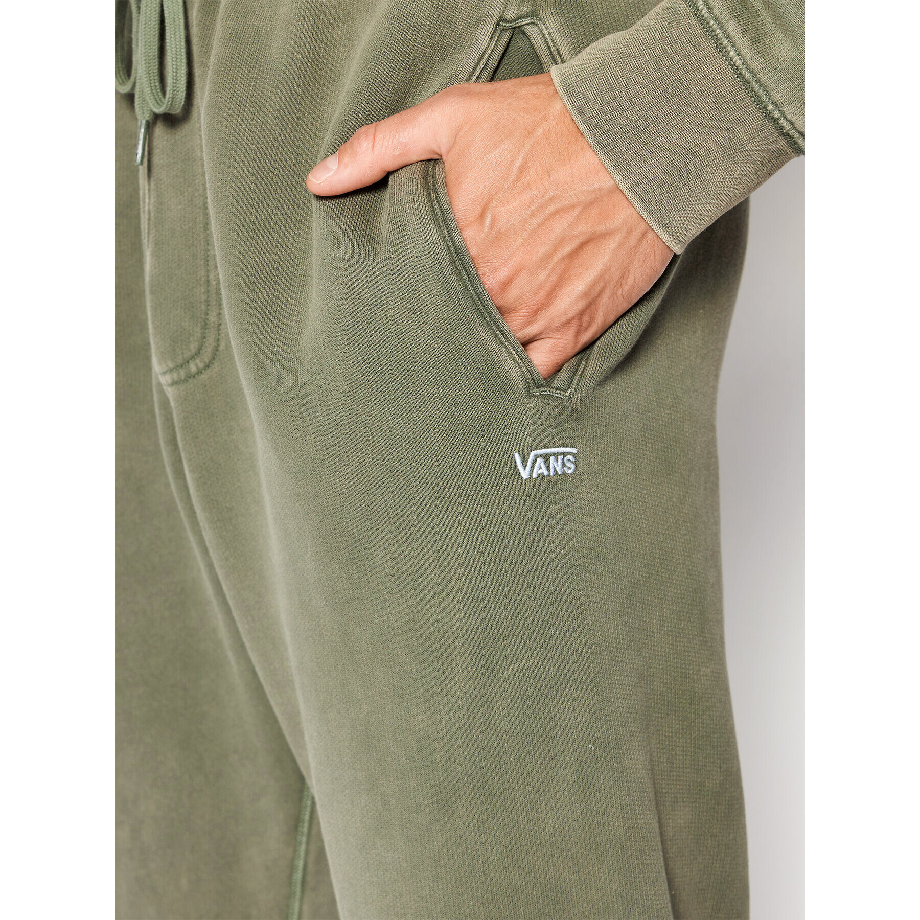 Vans Долнище анцуг ComfyCush Wash VN0A7YCE Зелен Relaxed Fit - Pepit.bg