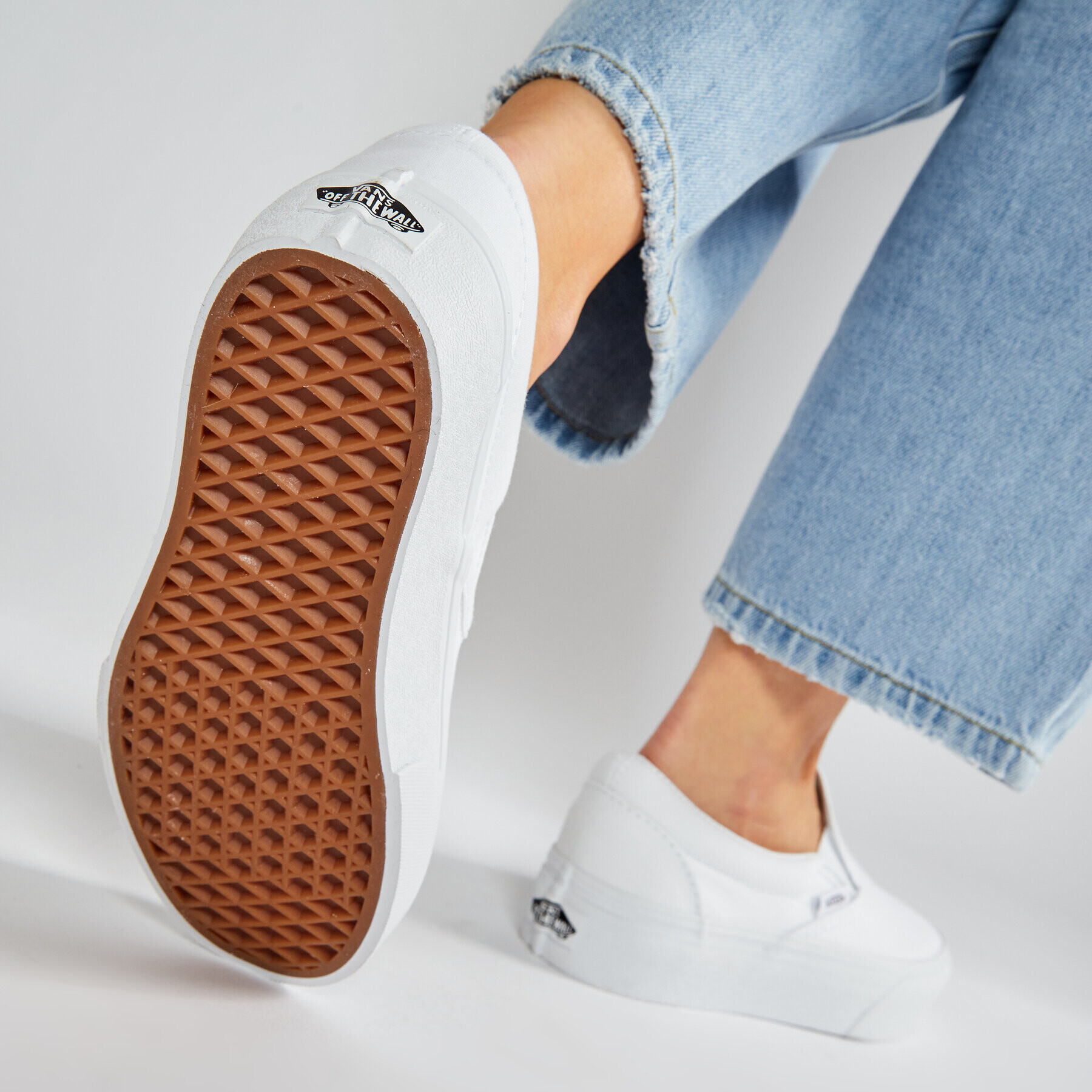 Vans Гуменки Classic Slip-On P VN0A3JEZW001 Бял - Pepit.bg