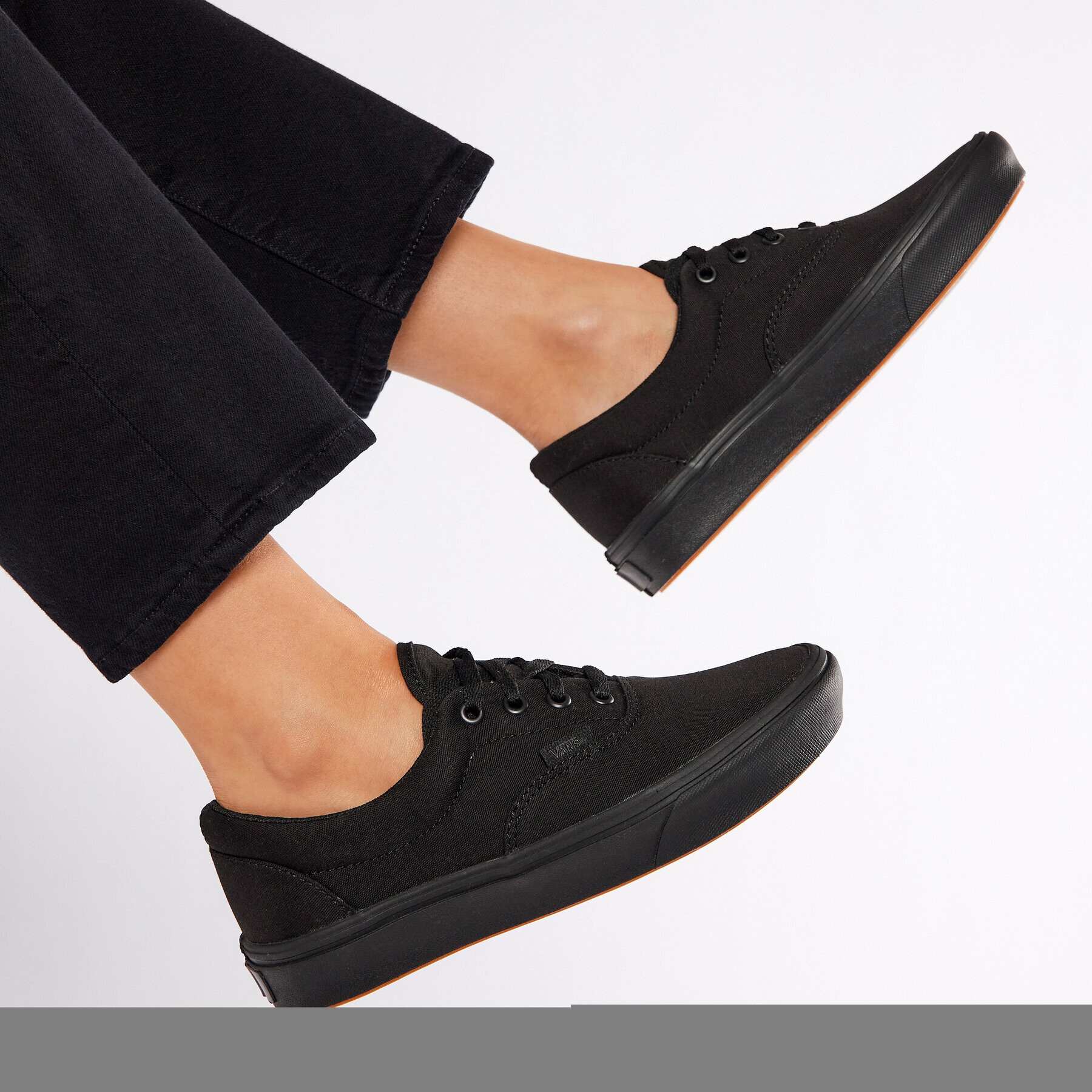 Vans Гуменки Comfycush Era VN0A3WM9VND1 Черен - Pepit.bg