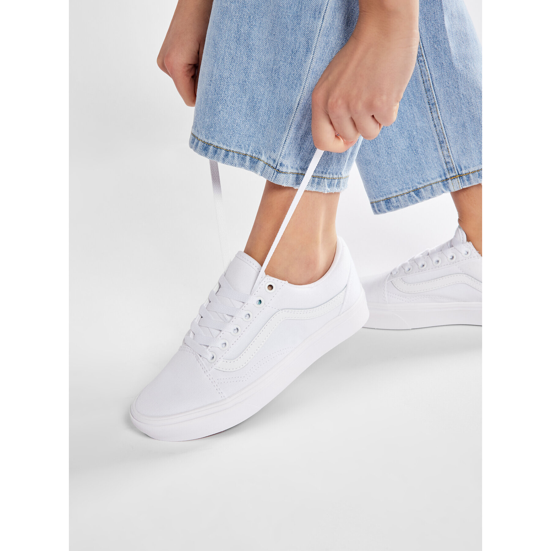 Vans Гуменки Comfycush Old S VN0A3WMAVNG1 Бял - Pepit.bg