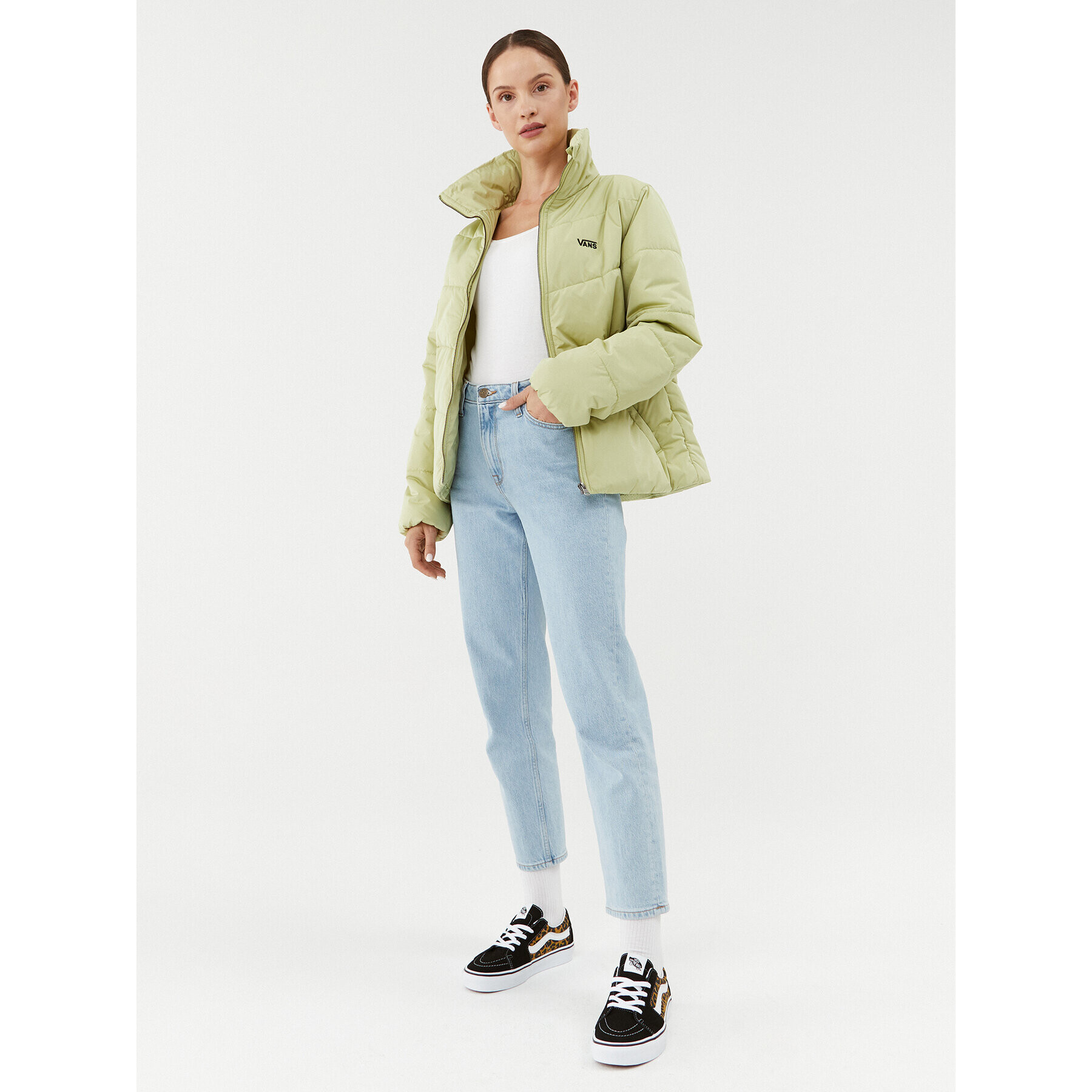 Vans Пухено яке Foundry Puff Mte VN0A7YK5 Зелен Regular Fit - Pepit.bg