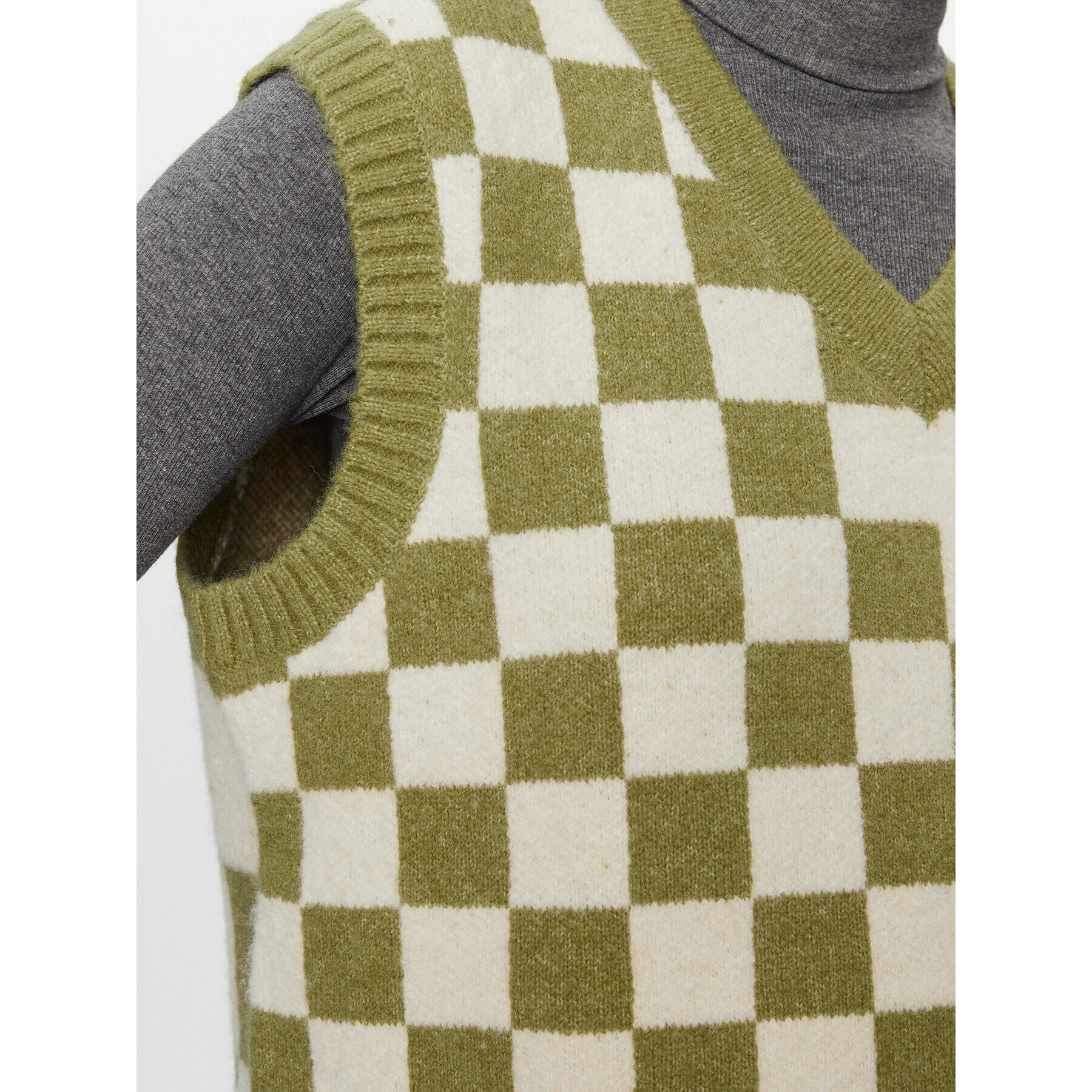 Vans Пуловер Courtyard Checker Sweater Vest VN000F6WBD41 Зелен Regular Fit - Pepit.bg