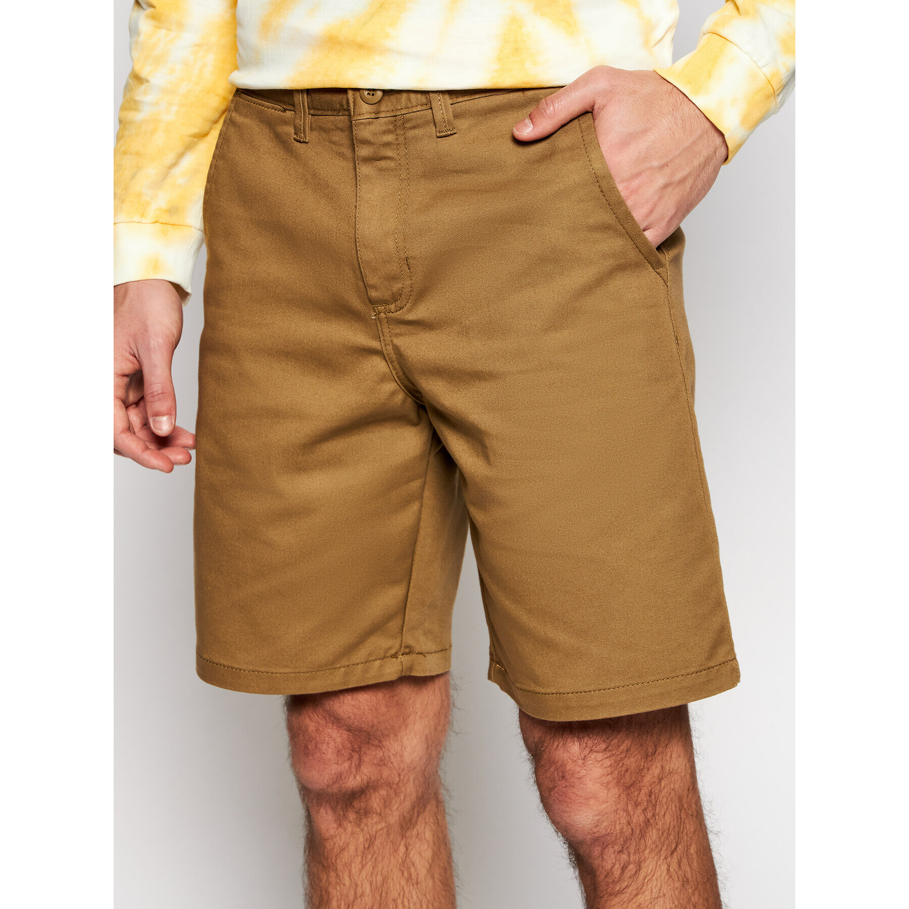 Vans Шорти от плат Authentic Stretch VN0A5FEC Кафяв Regular Fit - Pepit.bg