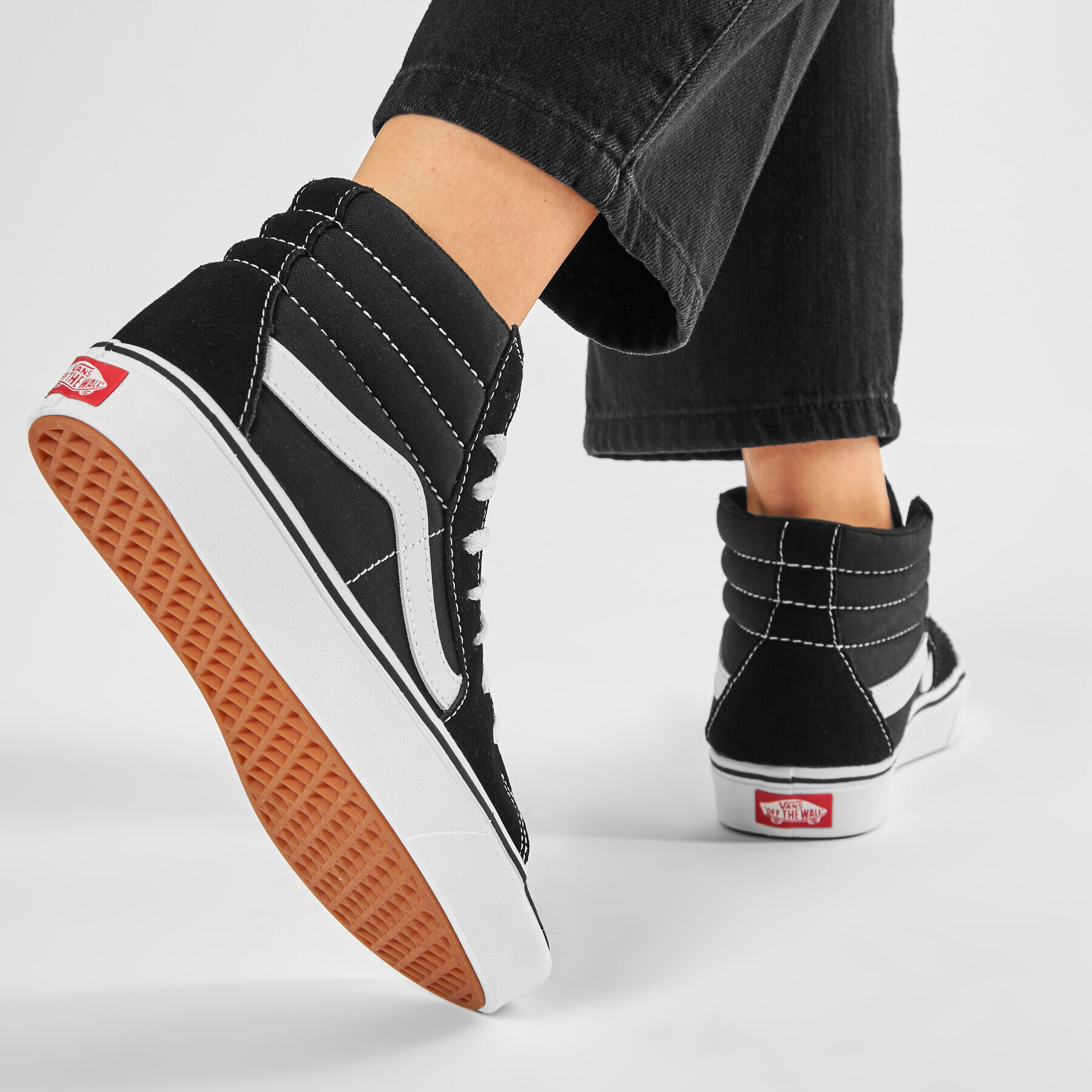 Vans Сникърси Comfycush Sk8-Hi VN0A3WMBVNE1 Черен - Pepit.bg