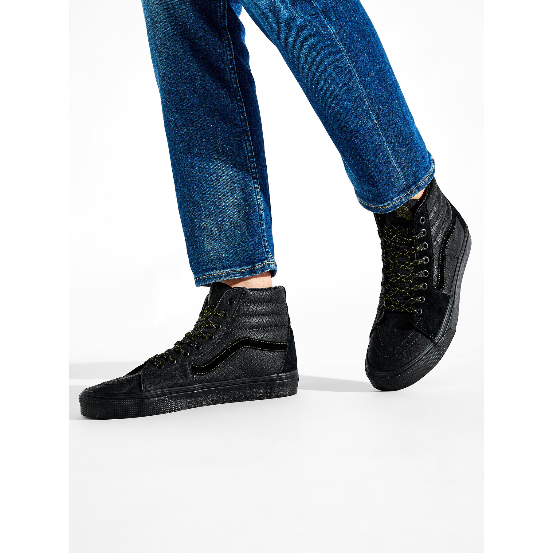Vans Сникърси Sk8-Hi VN0A4BVT1OJ1 Черен - Pepit.bg