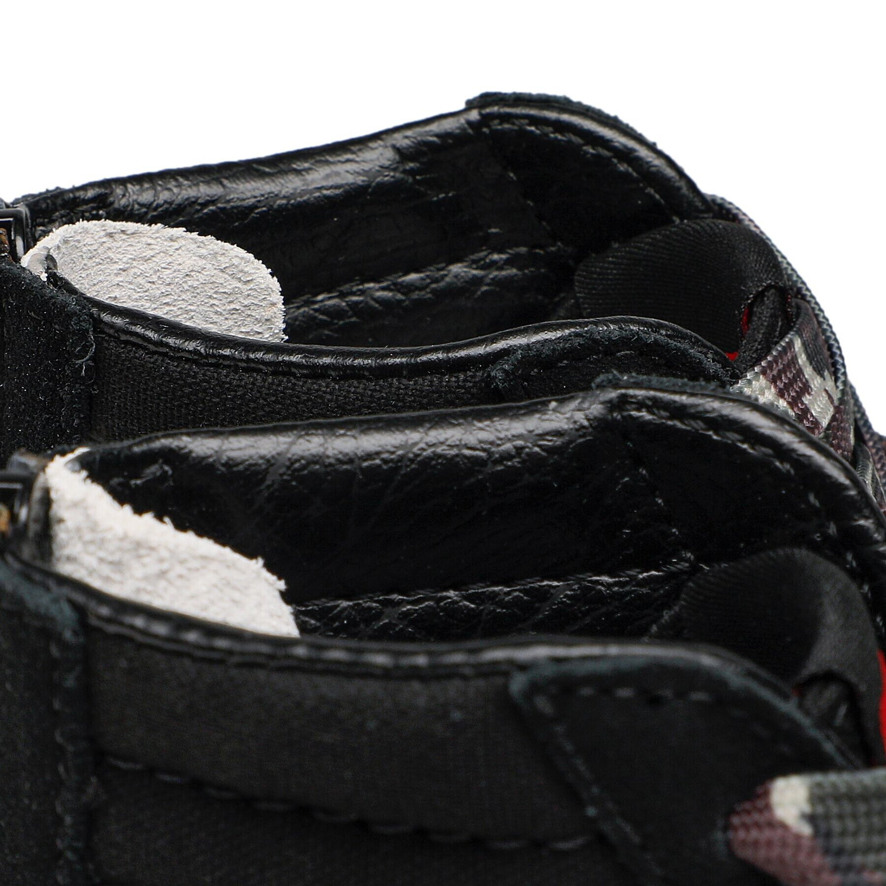 Vans Сникърси Sk8-Hi Zip VN0005VSBLK1 Черен - Pepit.bg