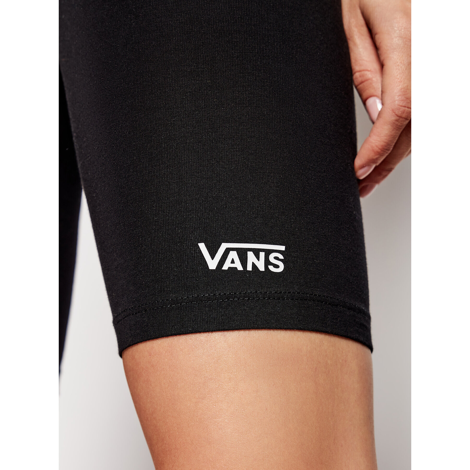 Vans Спортни шорти Flying VN0A4Q4B Черен Slim Fit - Pepit.bg