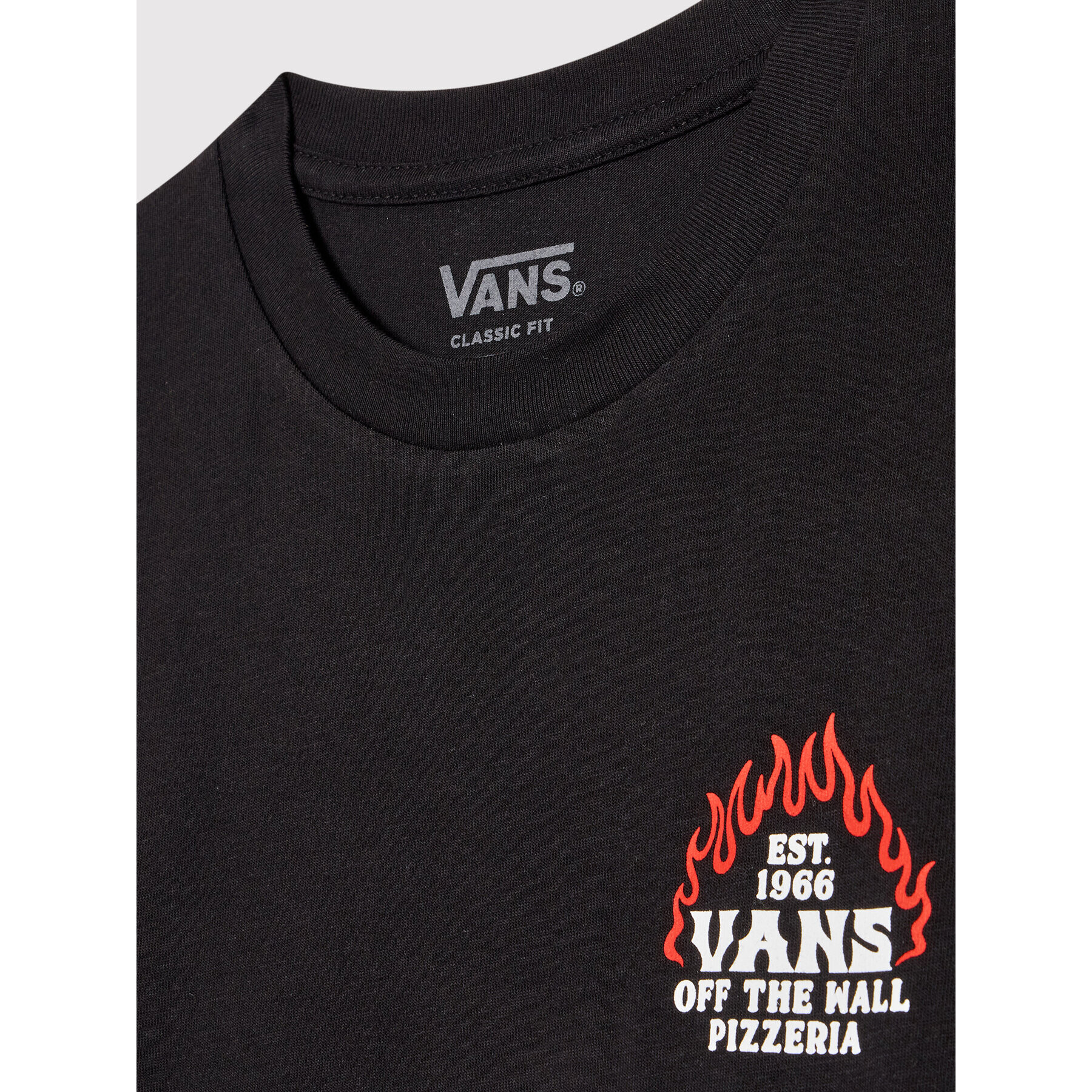 Vans Тишърт Pizzeria VN000032 Черен Classic Fit - Pepit.bg
