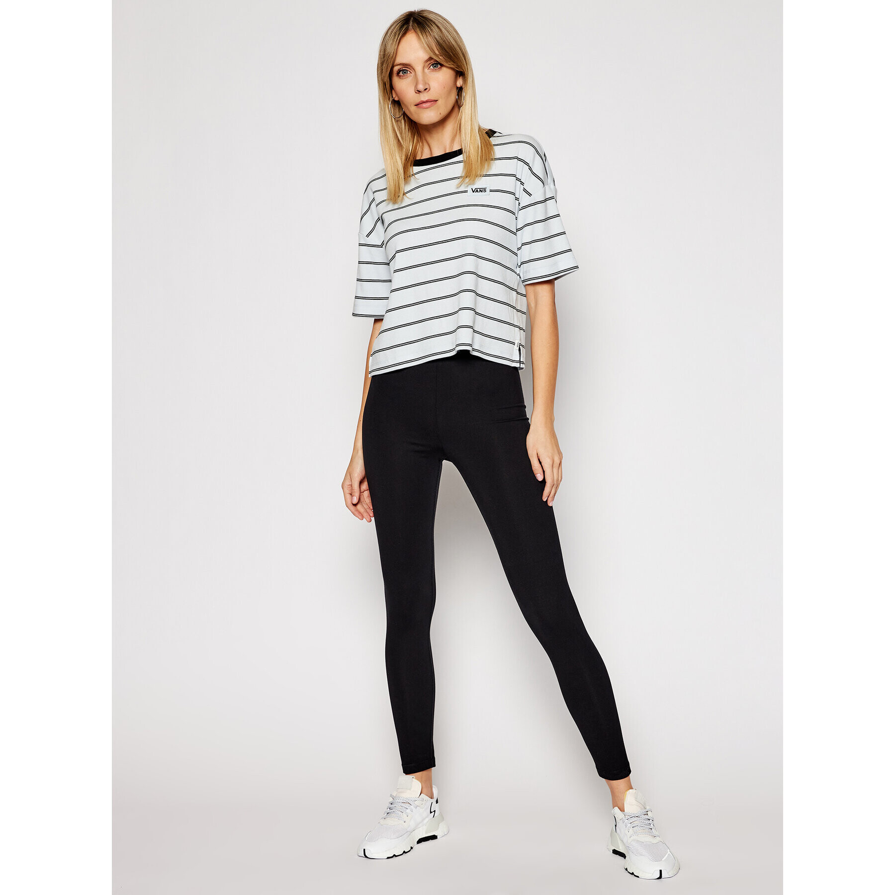 Vans Тишърт Razz Boxy VN0A5ARB Син Regular Fit - Pepit.bg