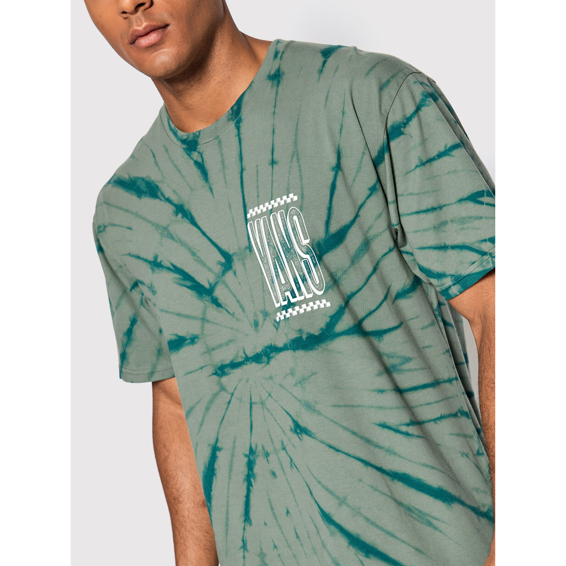 Vans Тишърт Tall Type Tie Dye VN0A7S61 Зелен Regular Fit - Pepit.bg