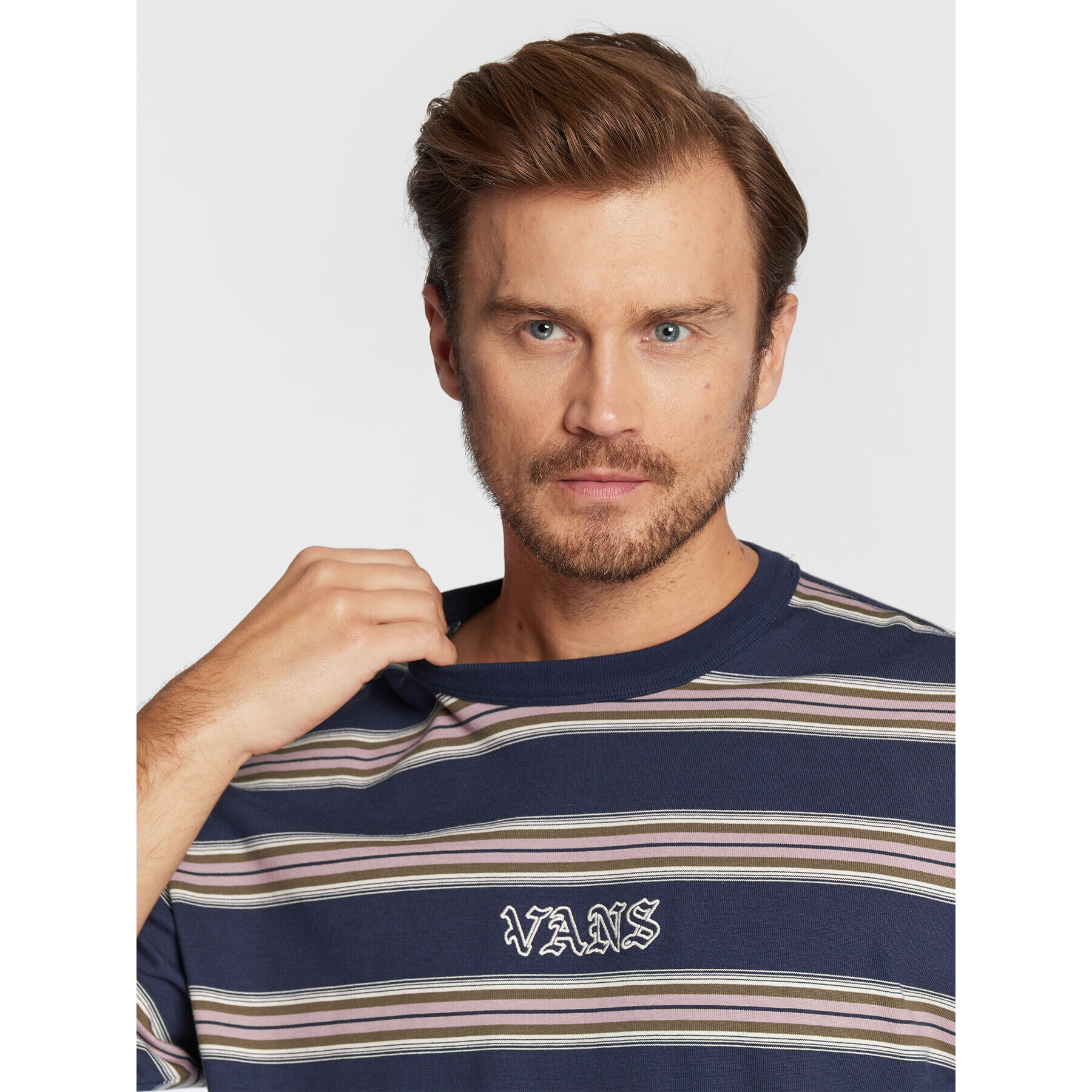Vans Тишърт Wilson VN0A7SEB Тъмносин Loose Fit - Pepit.bg