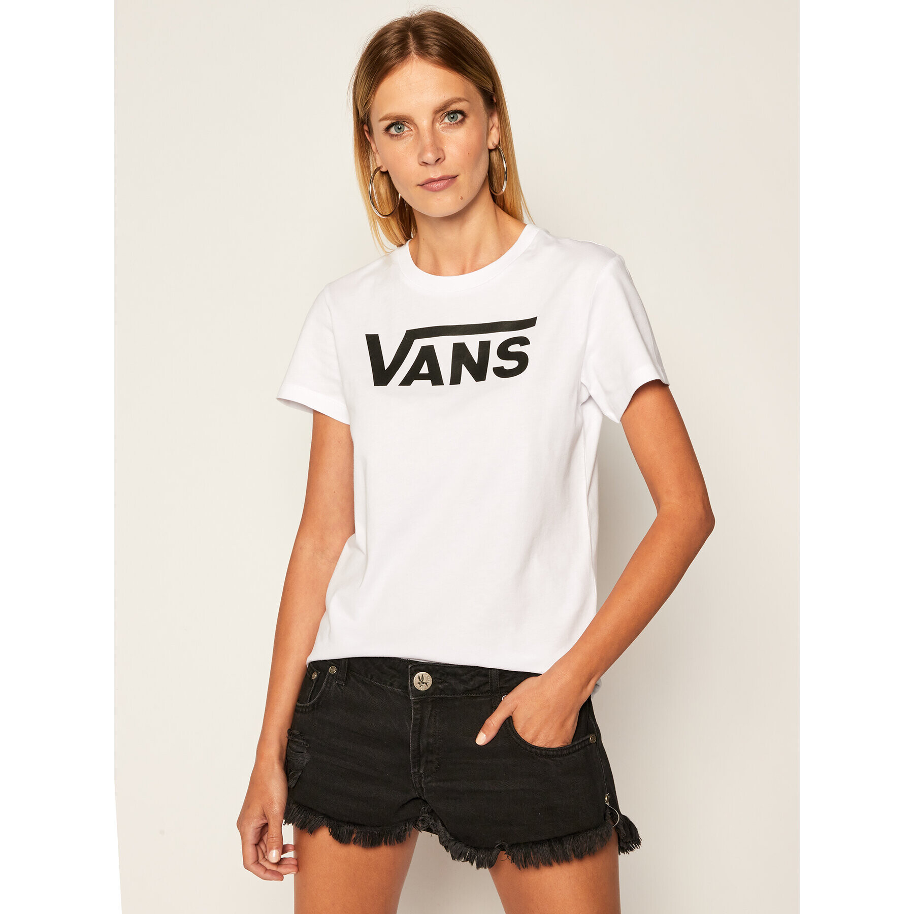 Vans Тишърт Wm Flying V Crew Tee VN0A3UP4 Бял Regular Fit - Pepit.bg