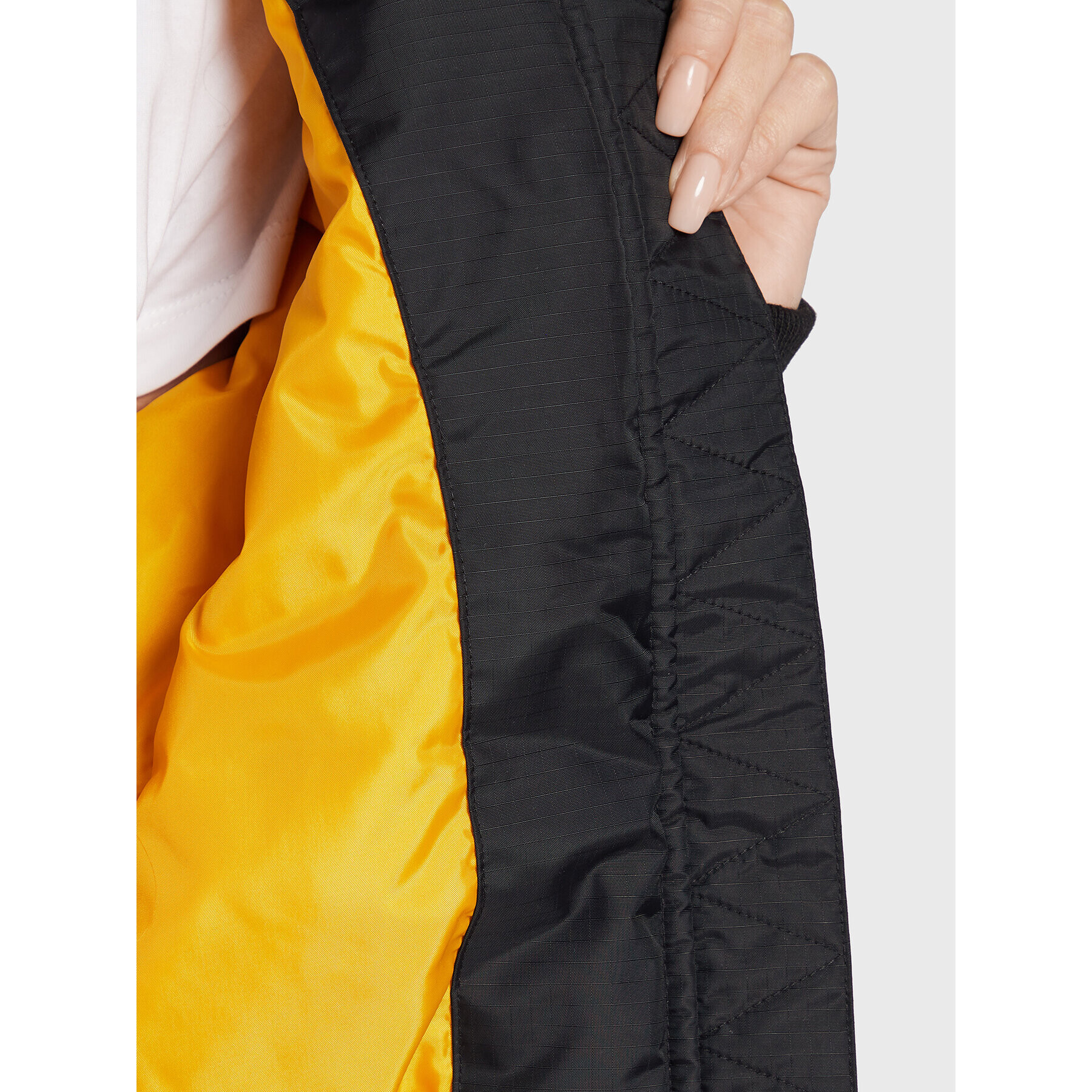 Vans Яке бомбър Crew Pilot VN0A7RMN Черен Regular Fit - Pepit.bg