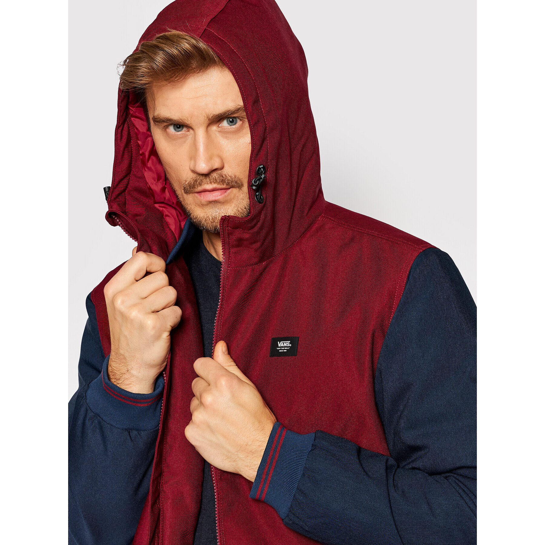 Vans Зимно яке Class VN0A5KQE Червен Regular Fit - Pepit.bg