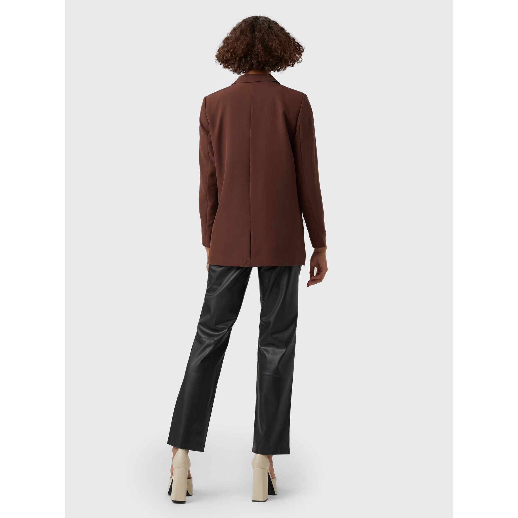 Vero Moda Сако Orlanda 10245078 Кафяв Oversize - Pepit.bg