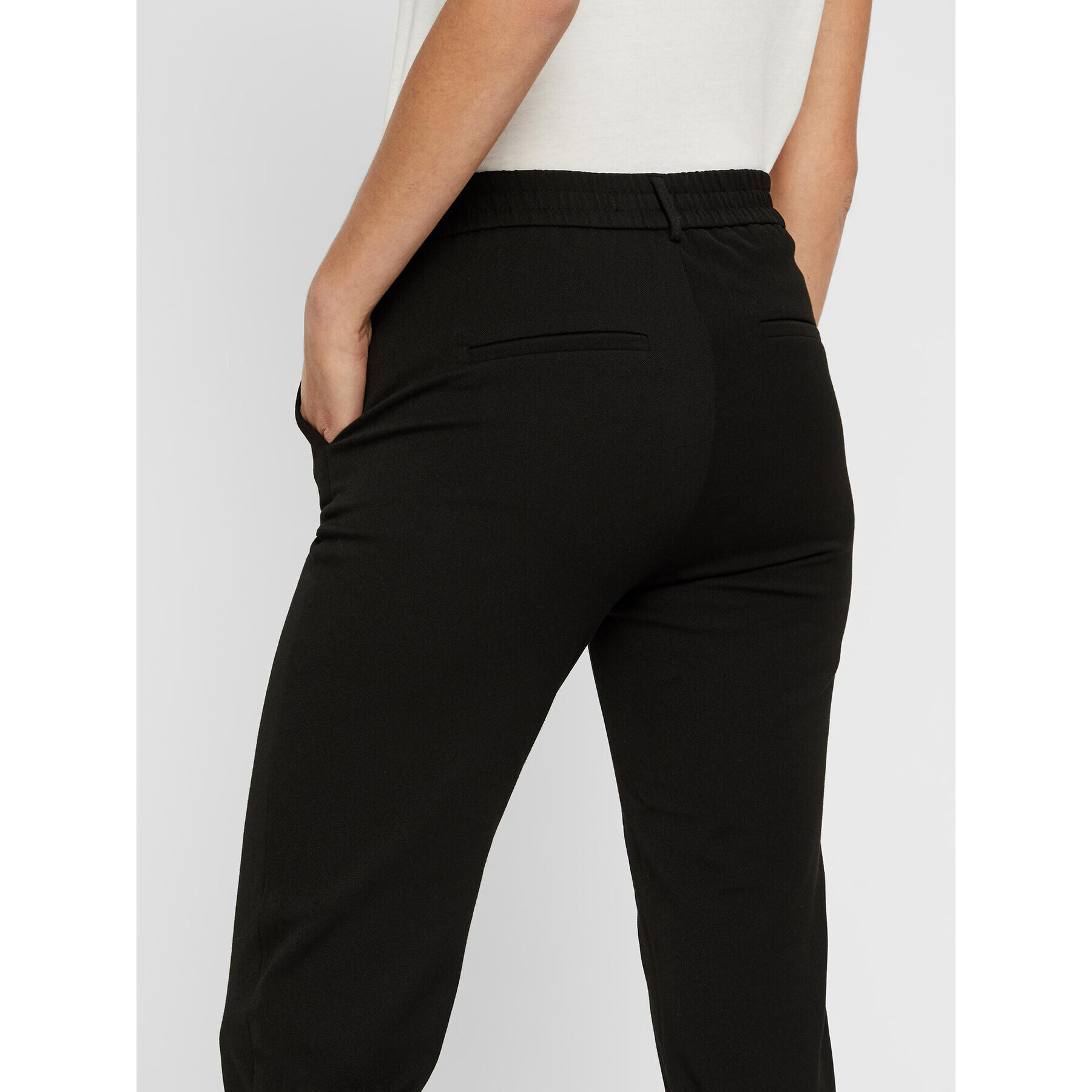 Vero Moda Чино панталони Maya 10225280 Черен Regular Fit - Pepit.bg