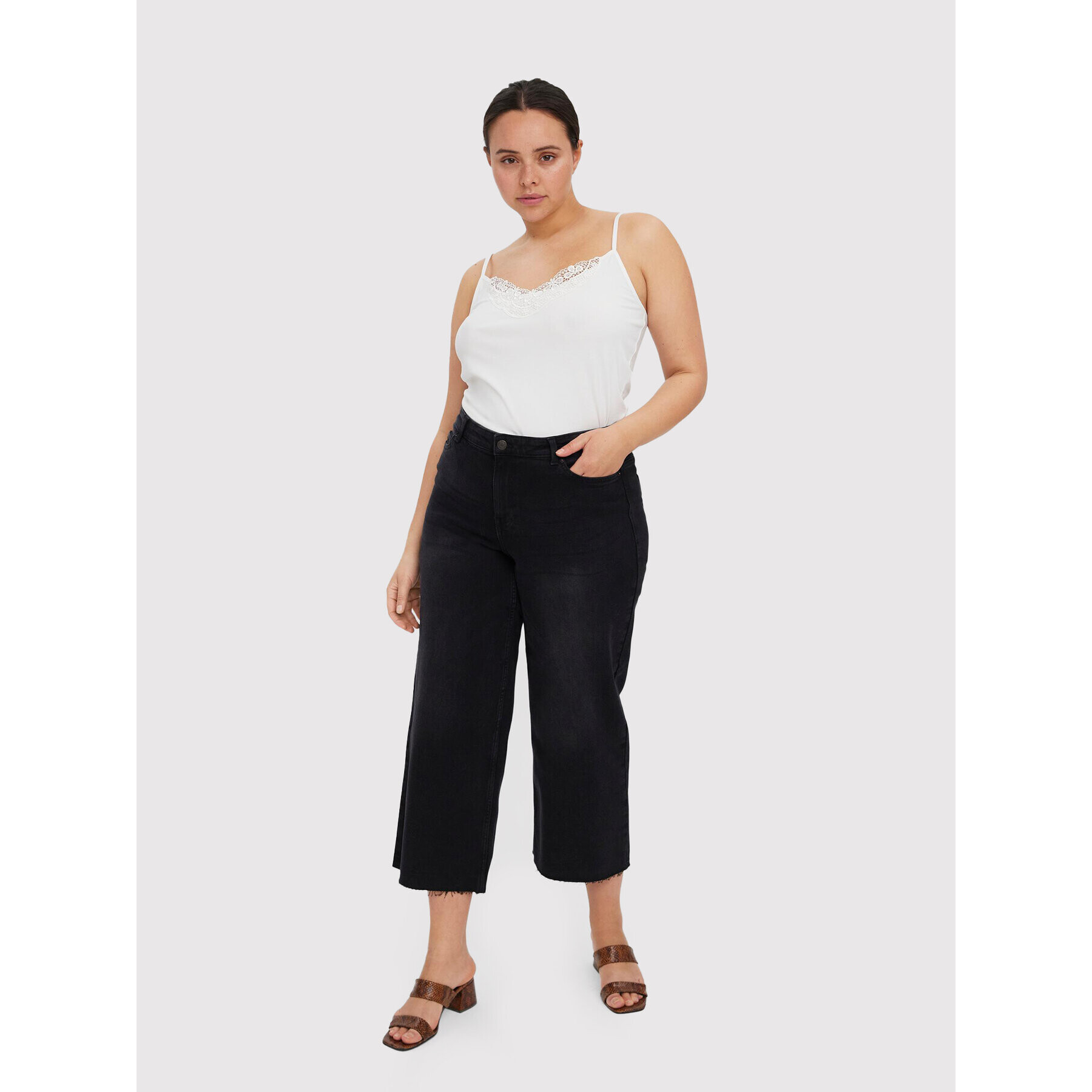 Vero Moda Curve Дънки Alisia 10264255 Черен Wide Leg - Pepit.bg