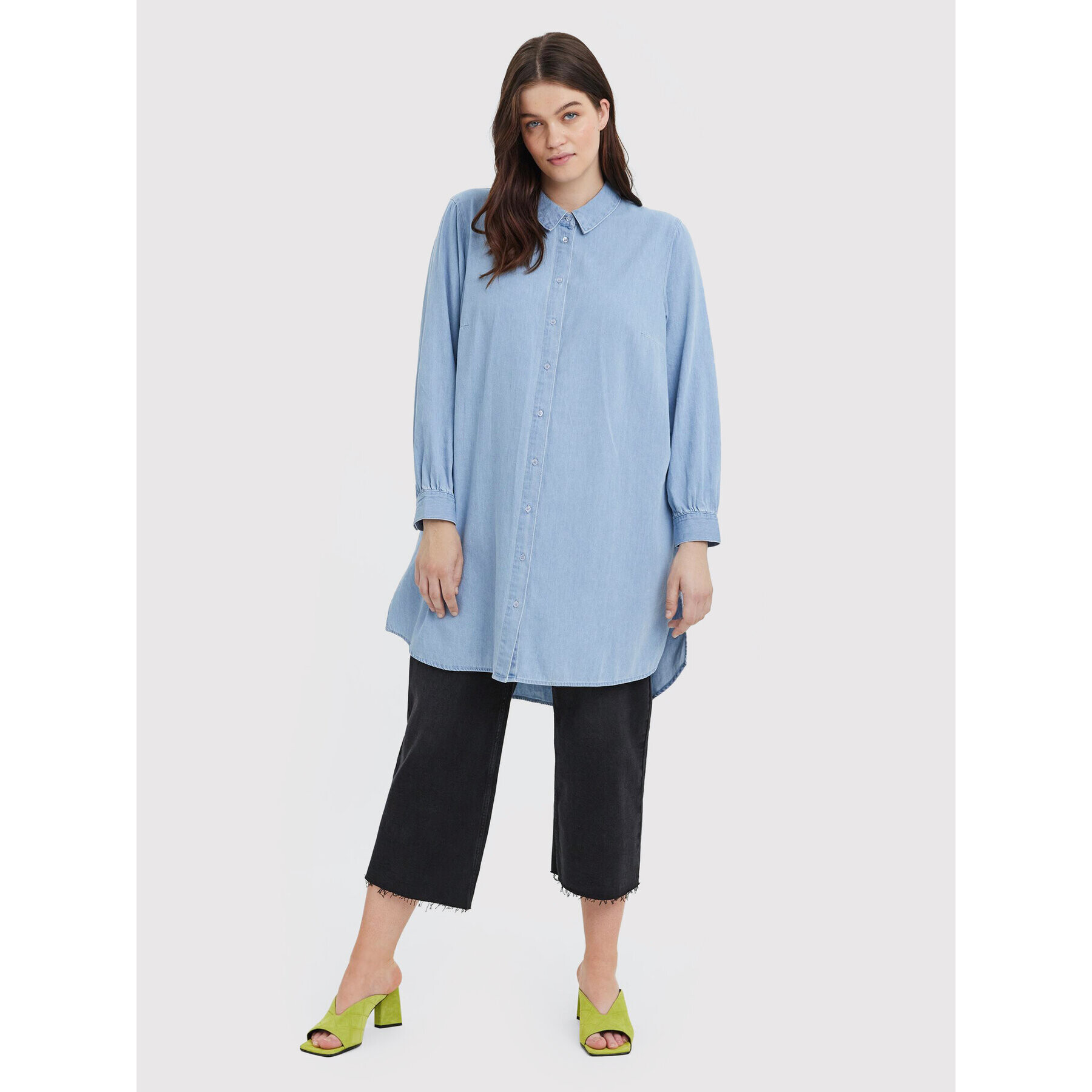 Vero Moda Curve дънкова риза Lindsey 10266775 Син Regular Fit - Pepit.bg