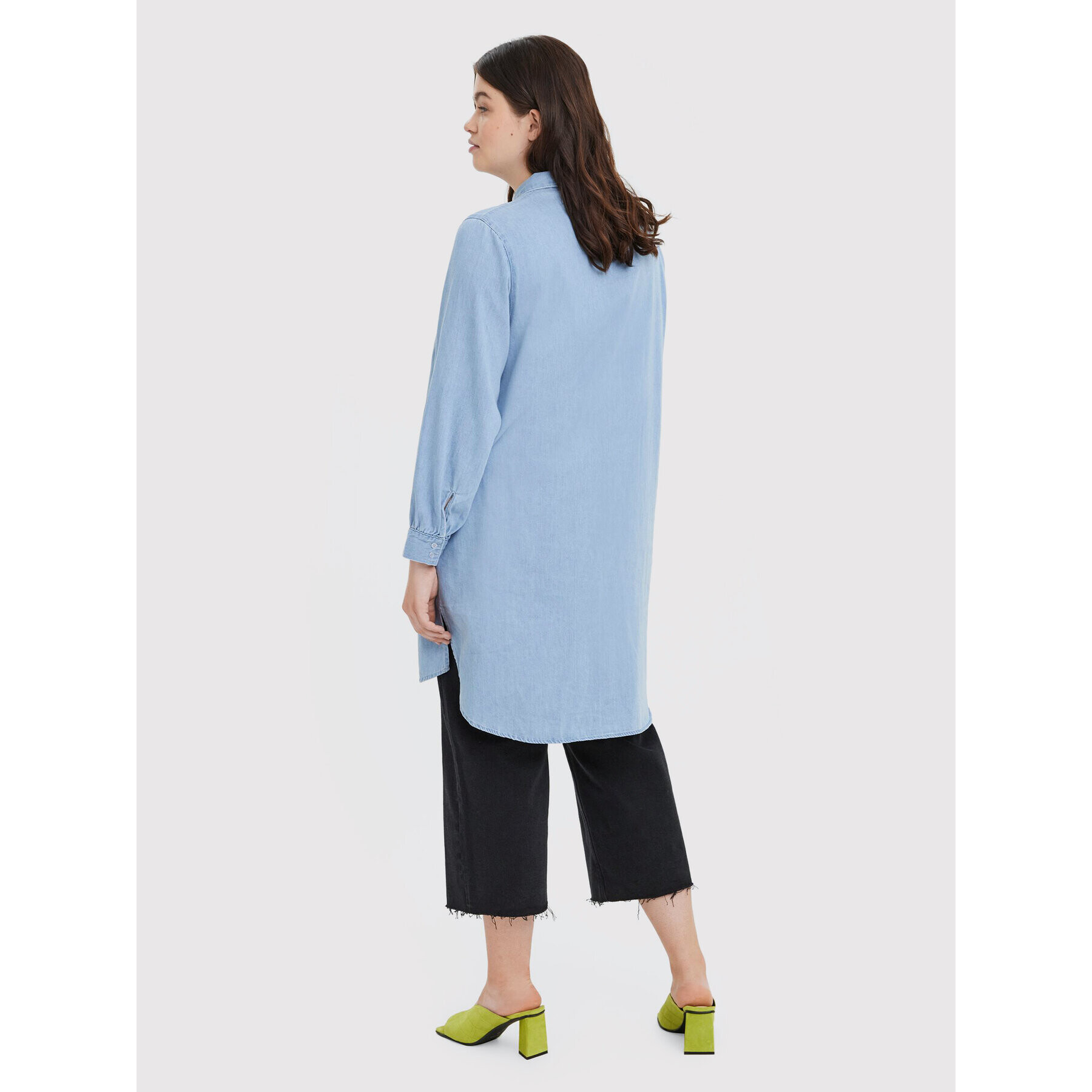 Vero Moda Curve дънкова риза Lindsey 10266775 Син Regular Fit - Pepit.bg