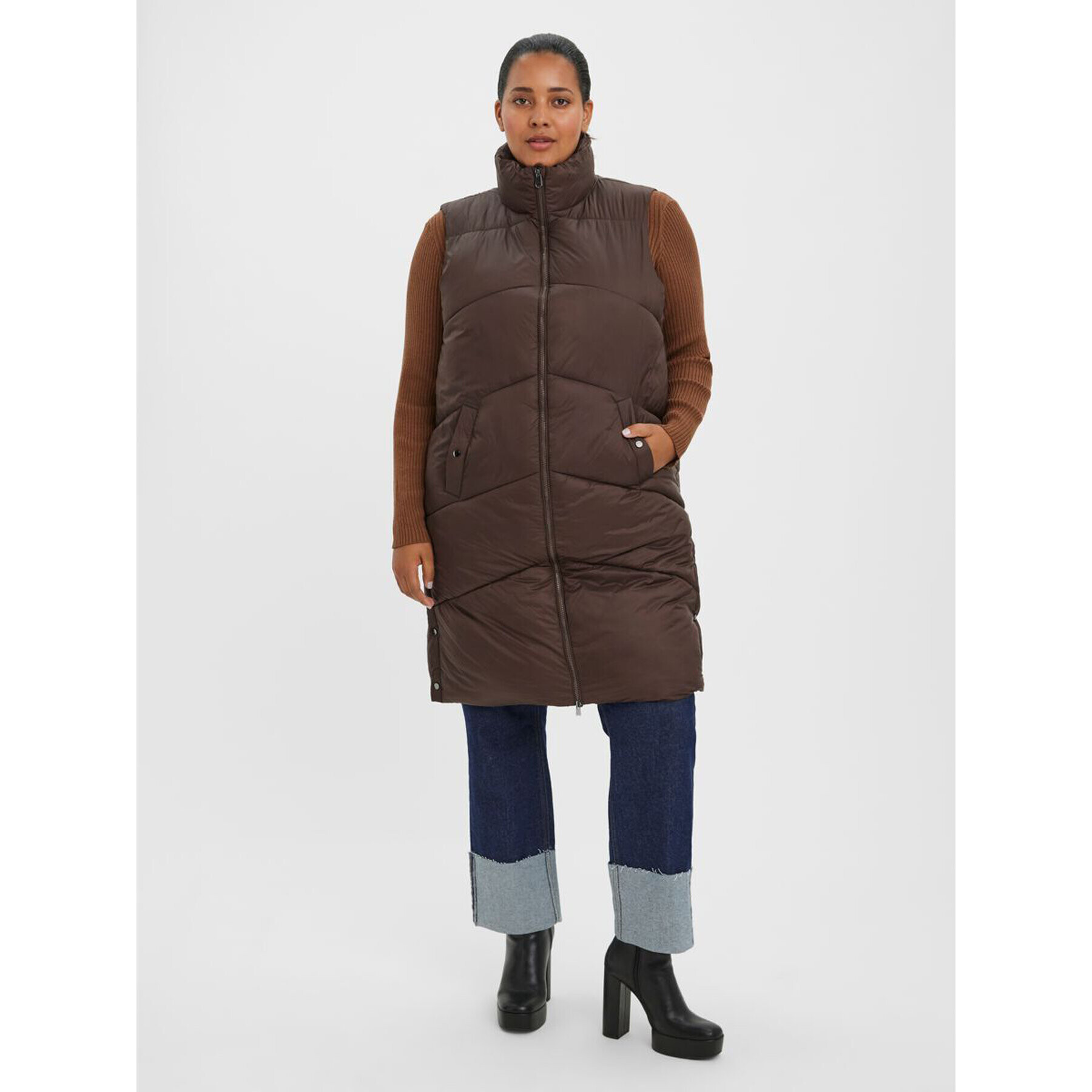 Vero Moda Curve Елек Uppsala 10256506 Кафяв Regular Fit - Pepit.bg