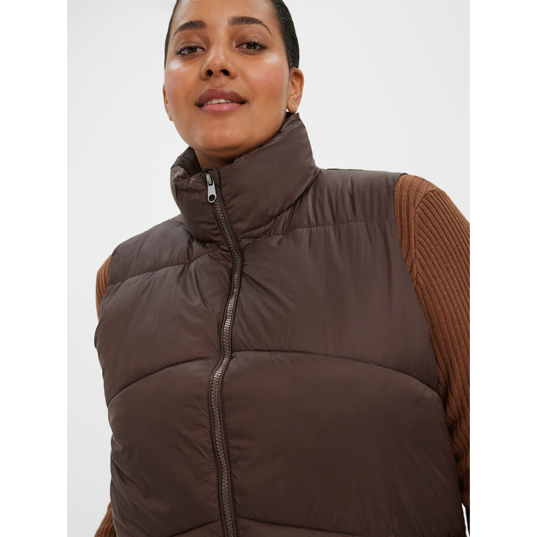 Vero Moda Curve Елек Uppsala 10256506 Кафяв Regular Fit - Pepit.bg