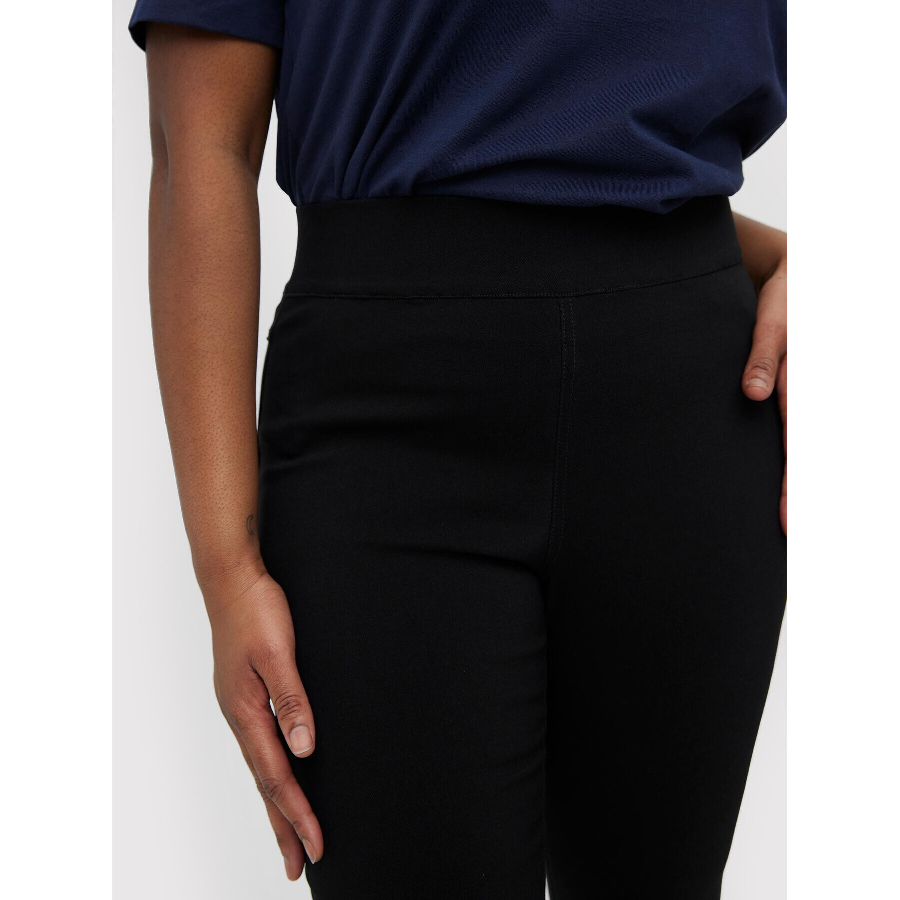 Vero Moda Curve Клин Silina 10256722 Черен Slim Fit - Pepit.bg