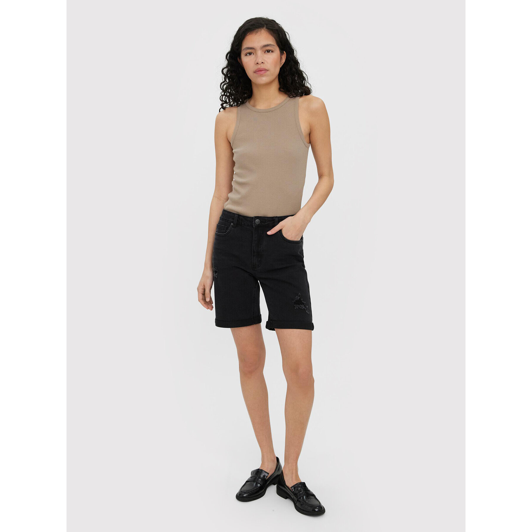 Vero Moda Дънкови шорти Brenda 10265266 Черен Regular Fit - Pepit.bg