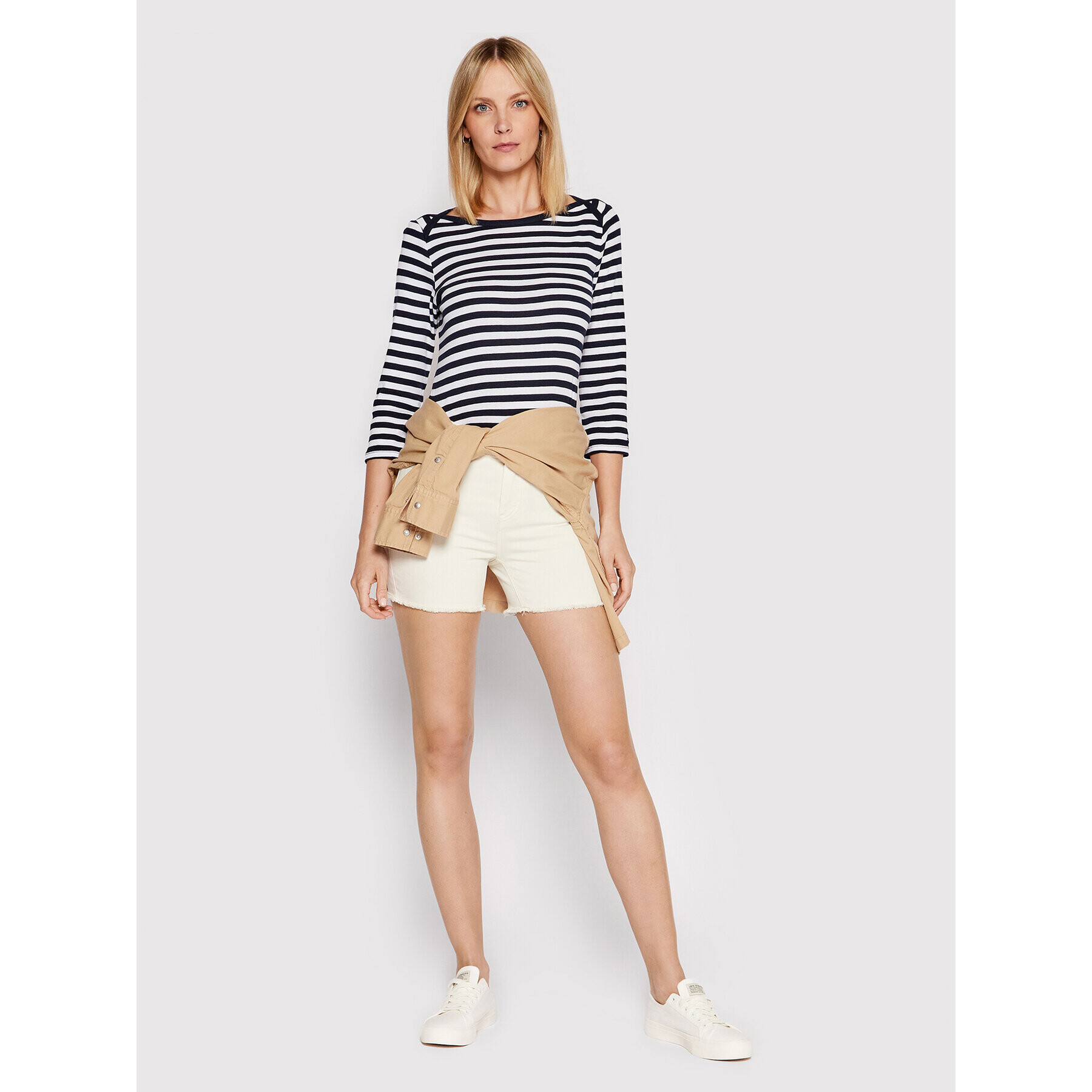 Vero Moda Дънкови шорти Peach 10267721 Бежов Regular Fit - Pepit.bg
