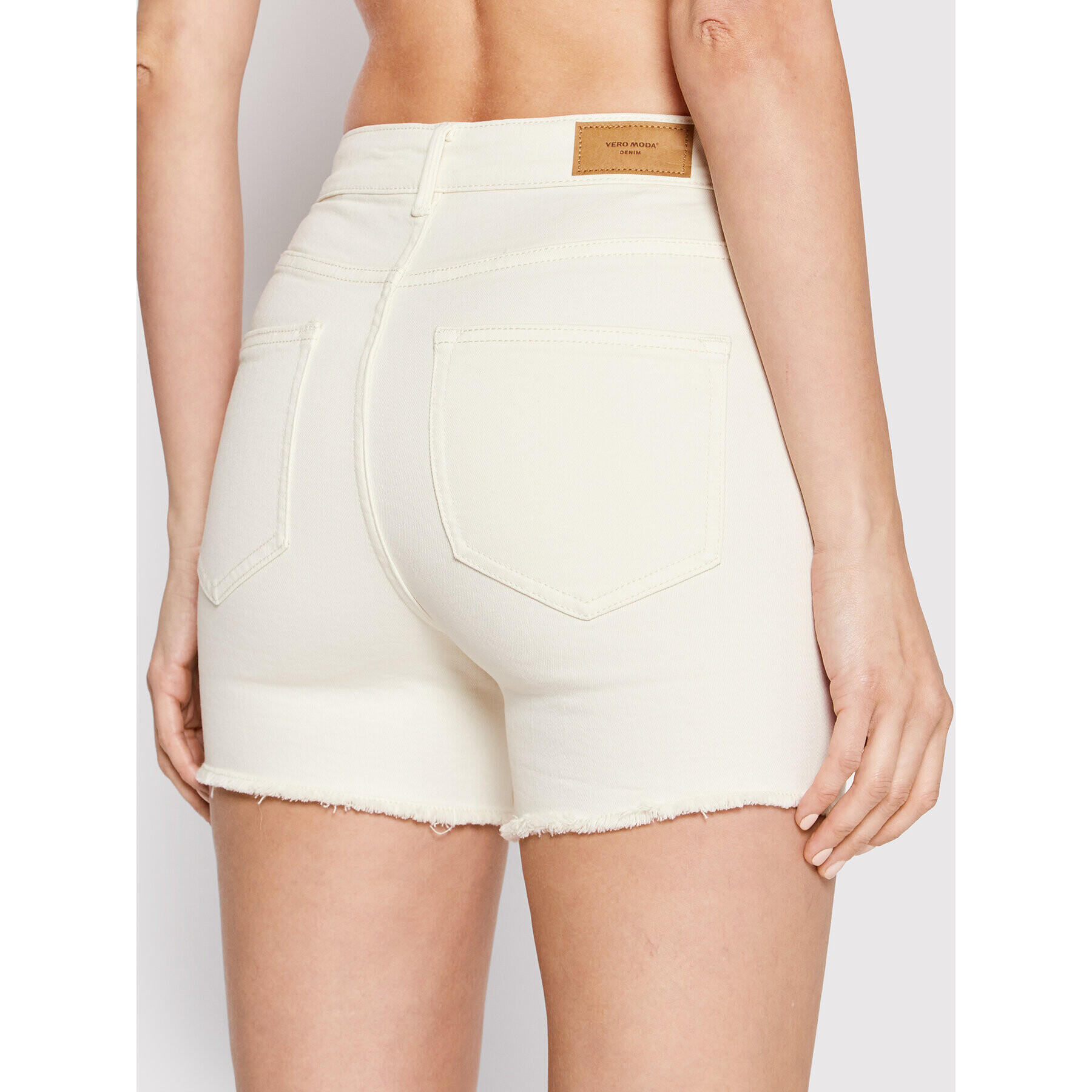 Vero Moda Дънкови шорти Peach 10267721 Бежов Regular Fit - Pepit.bg