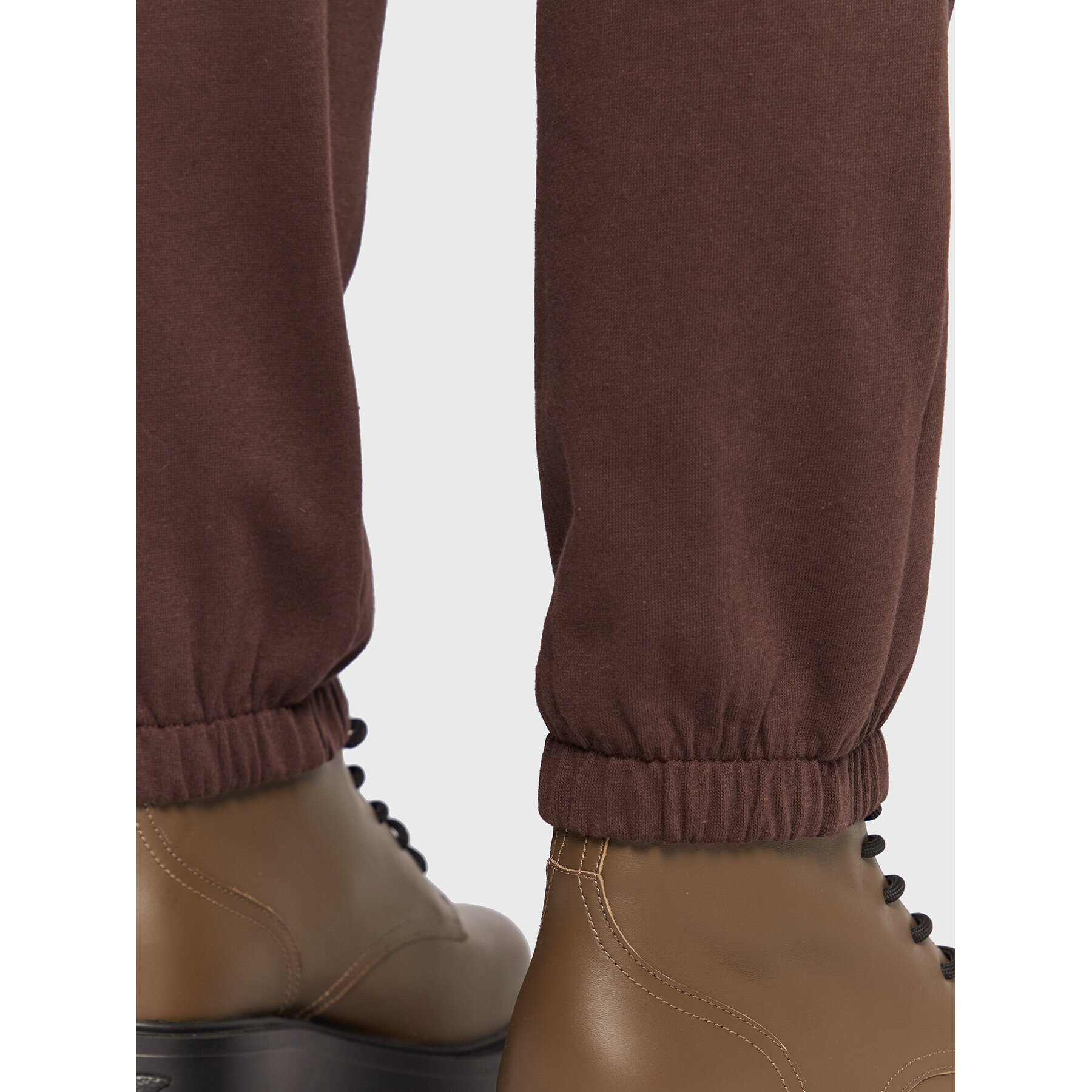 Vero Moda Долнище анцуг Octavia 10273859 Кафяв Regular Fit - Pepit.bg