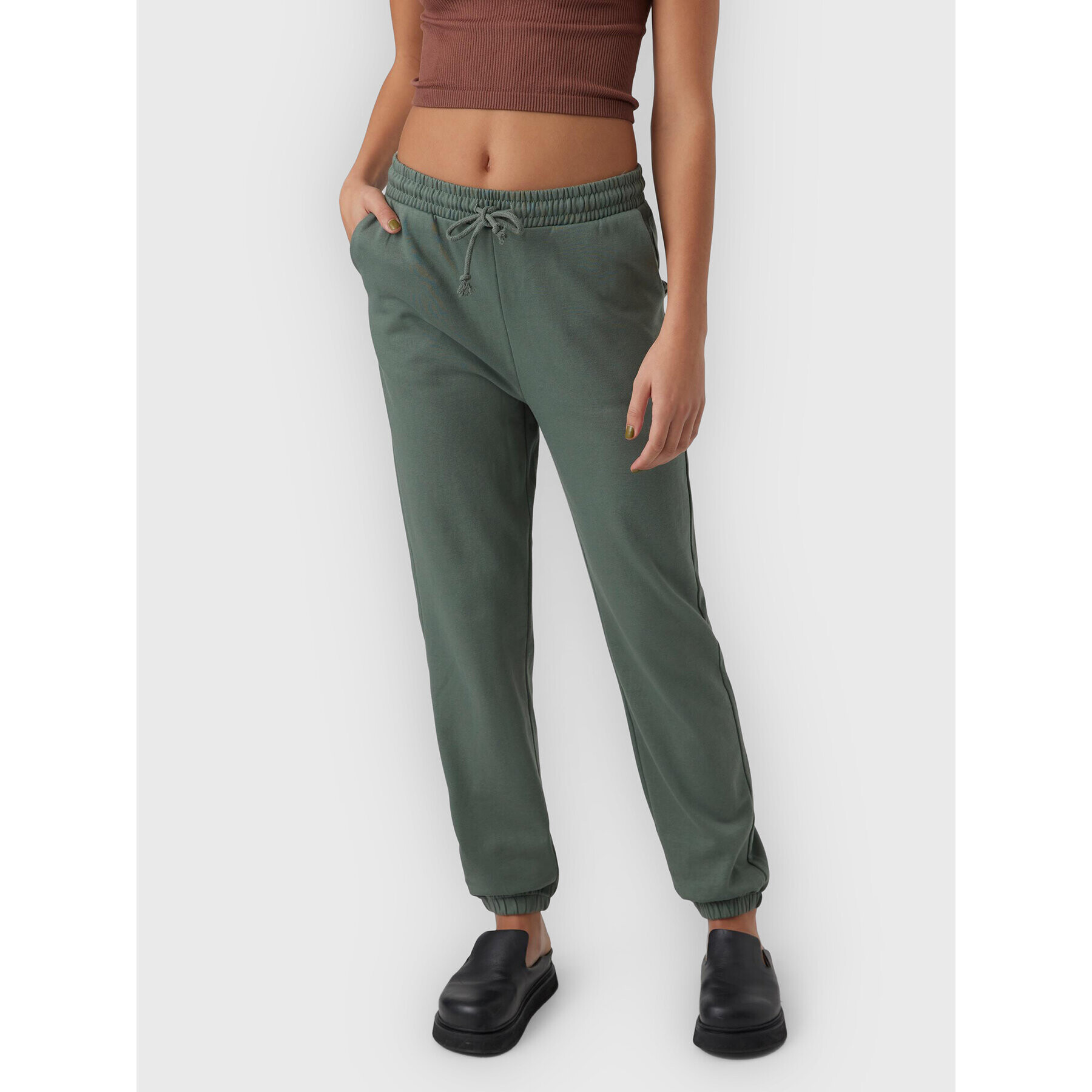 Vero Moda Долнище анцуг Octavia 10273859 Зелен Regular Fit - Pepit.bg