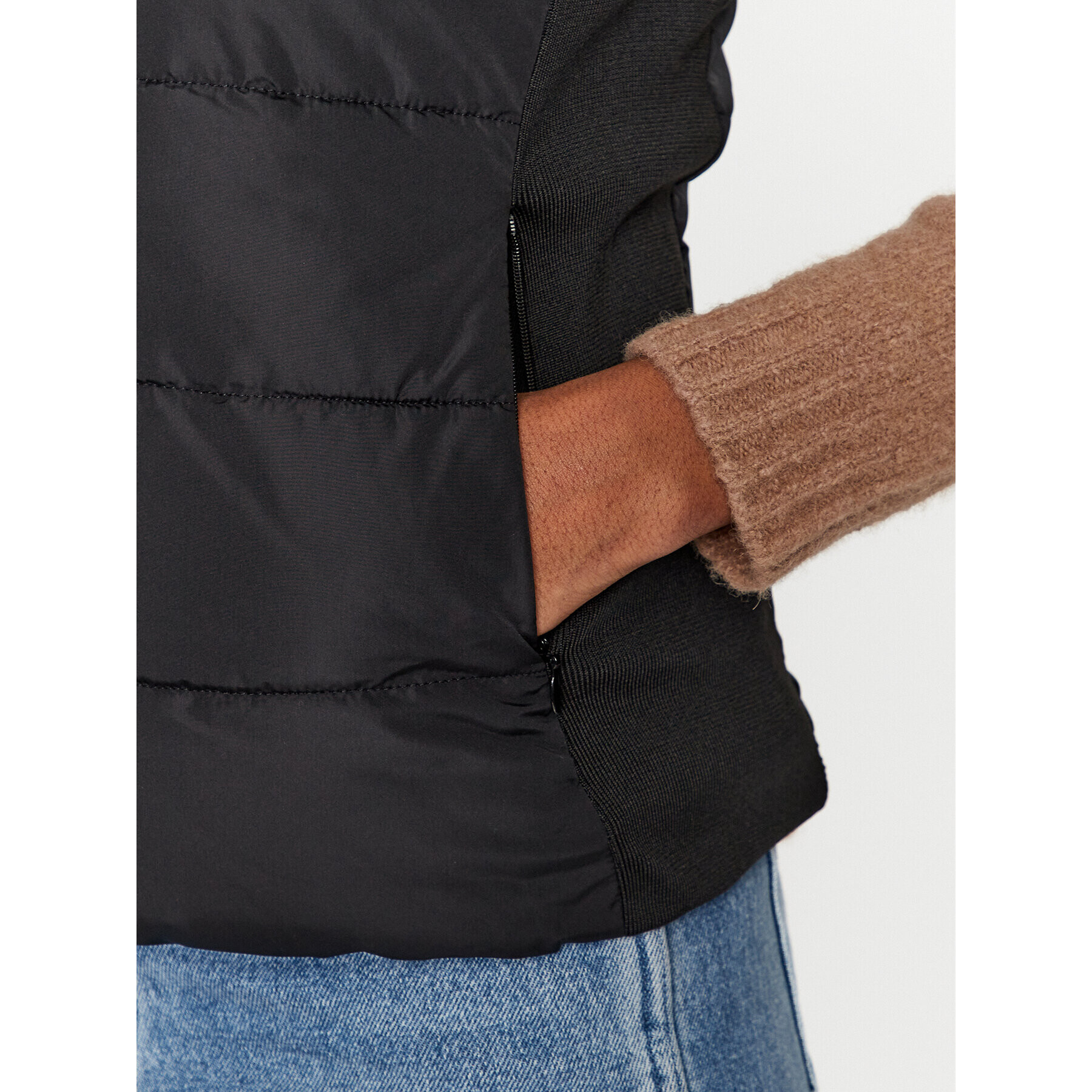 Vero Moda Елек 10289835 Черен Regular Fit - Pepit.bg