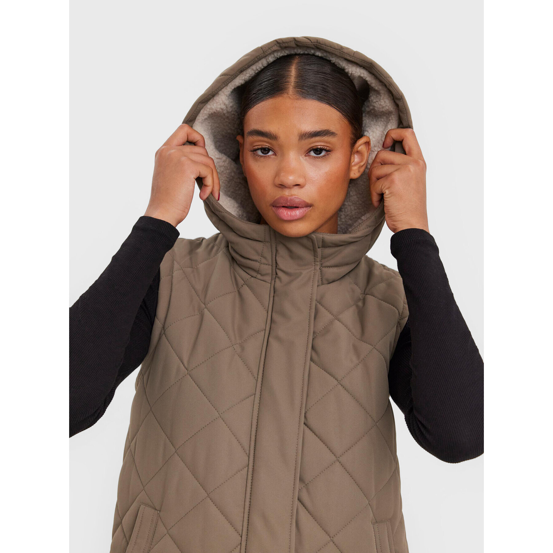 Vero Moda Елек Louiseteddy 10273954 Кафяв Regular Fit - Pepit.bg