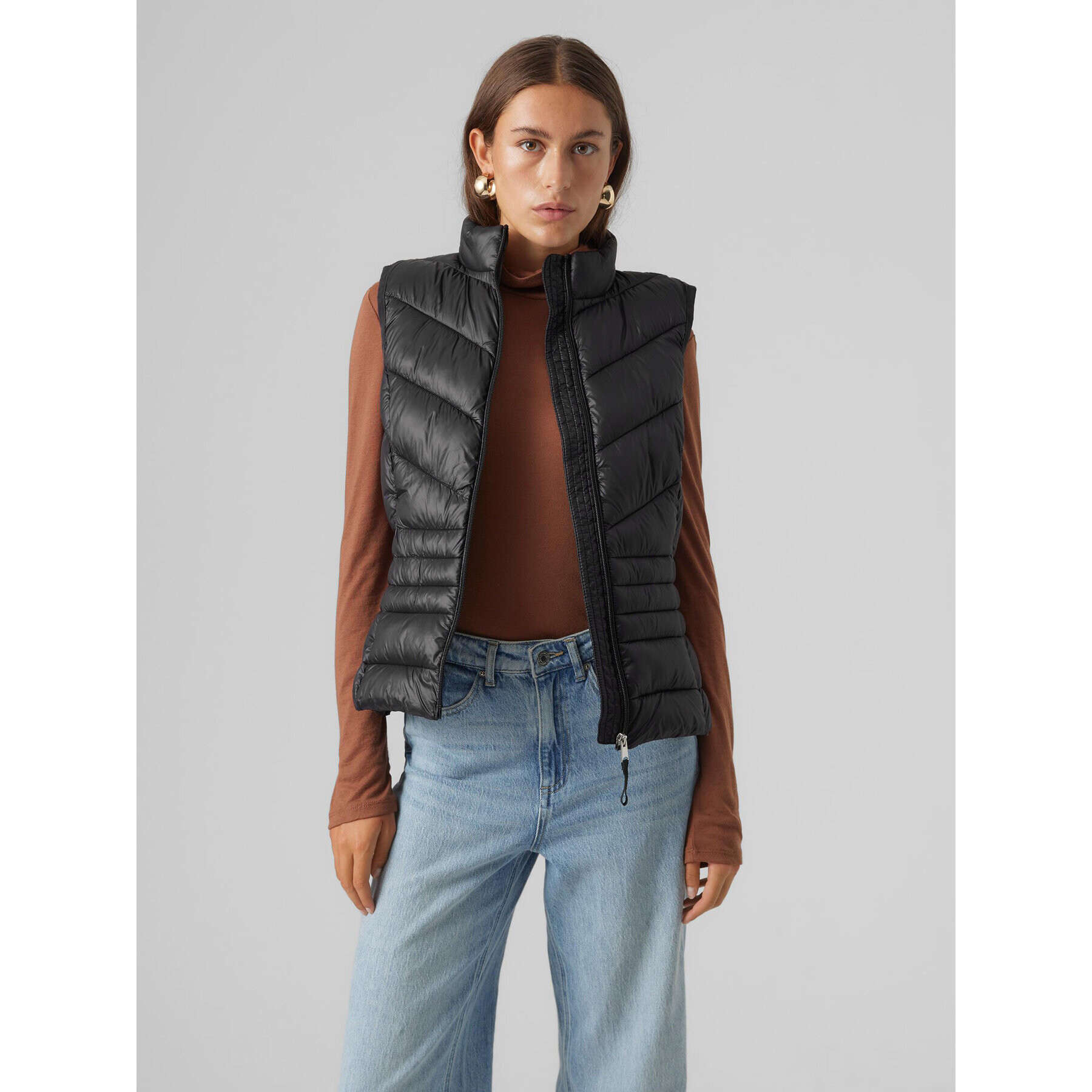 Vero Moda Елек Sorayasiv 10289449 Черен Regular Fit - Pepit.bg
