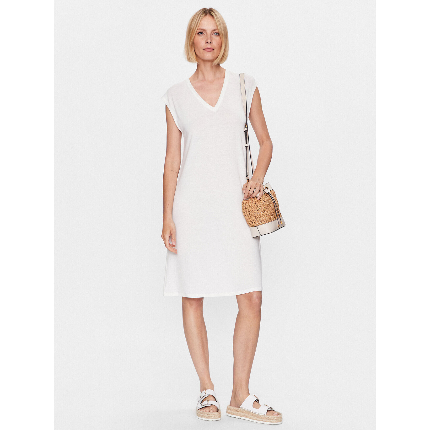 Vero Moda Ежедневна рокля Marijune 10281918 Бял Relaxed Fit - Pepit.bg