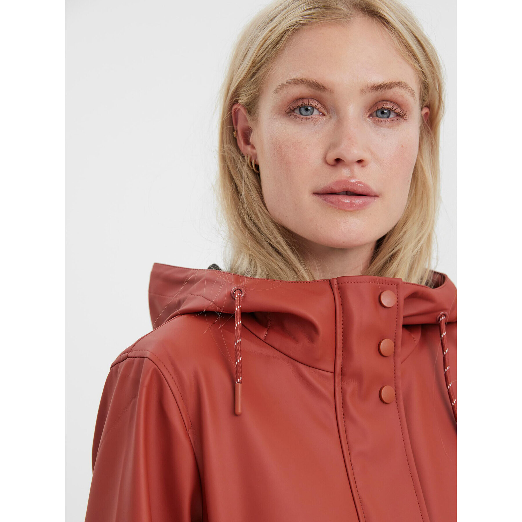 Vero Moda Яке за дъжд Malou 10266982 Червен Regular Fit - Pepit.bg