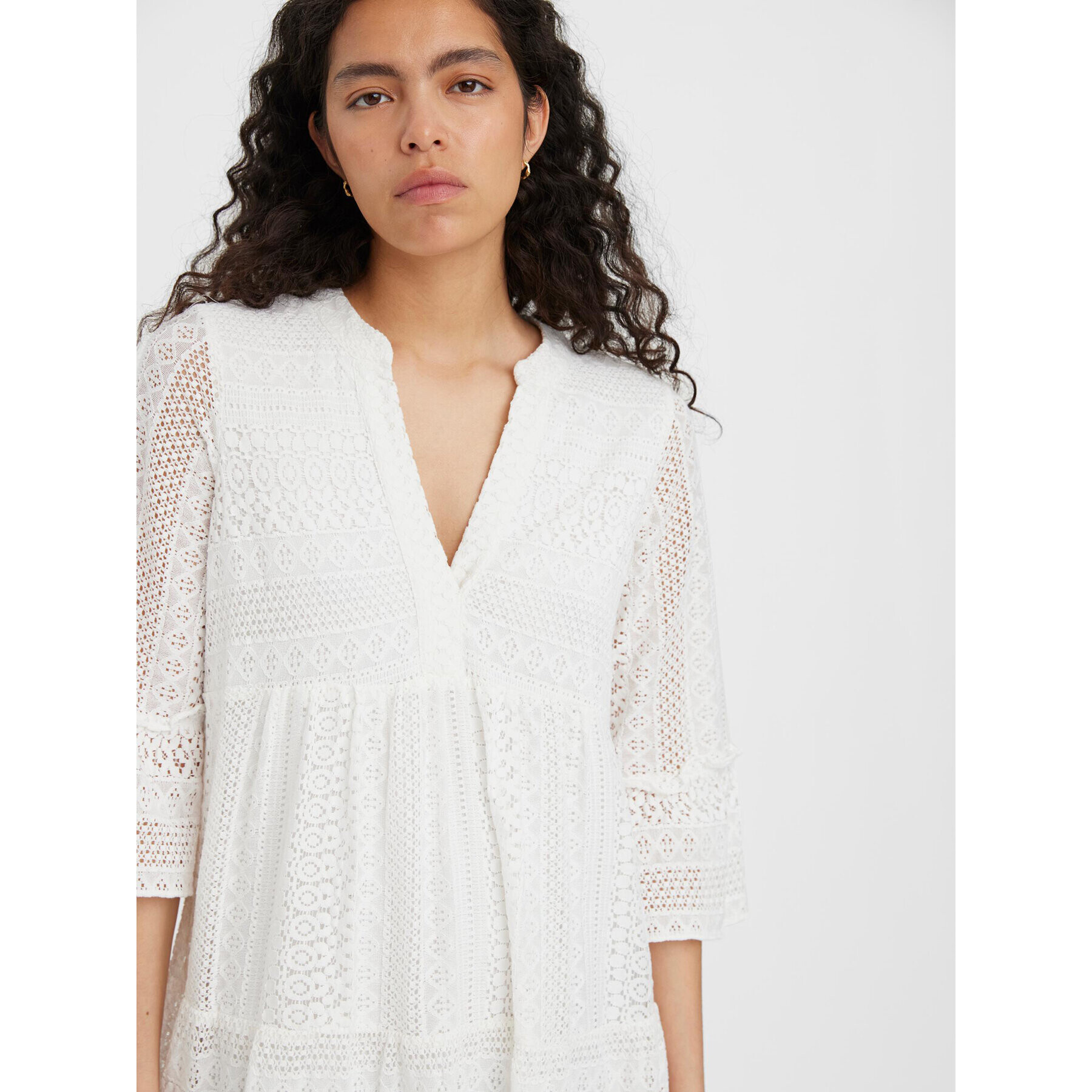 Vero Moda Лятна рокля Honey 10275875 Бял Relaxed Fit - Pepit.bg
