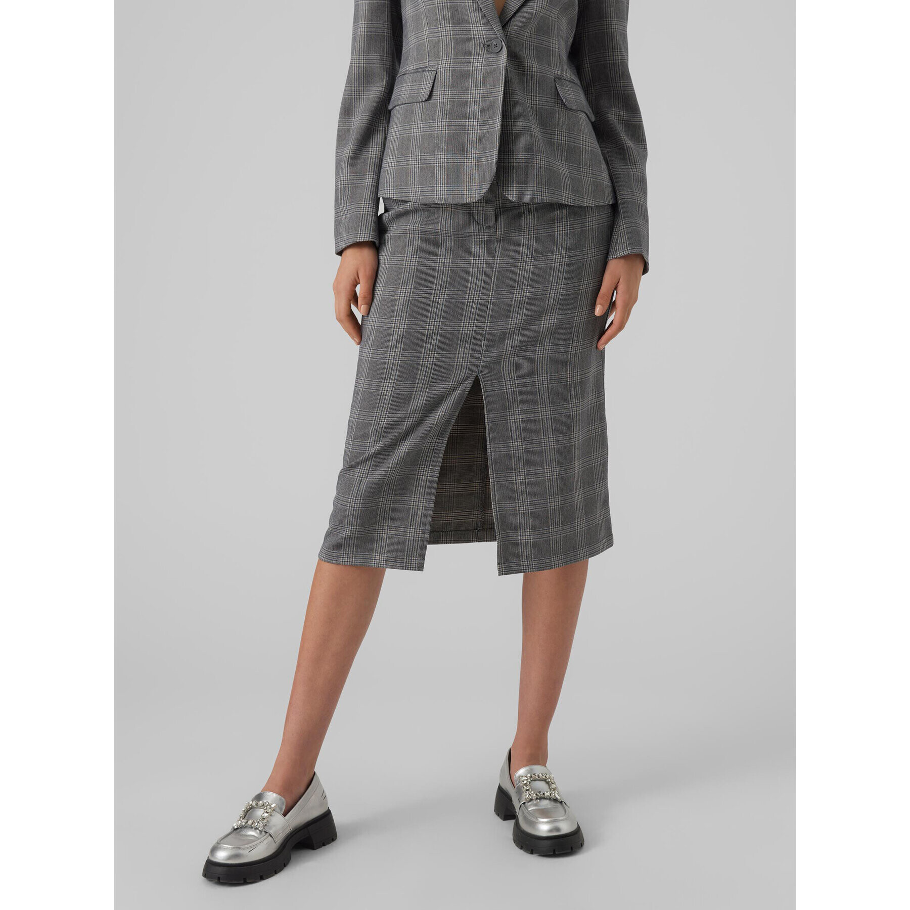 Vero Moda Миди пола Malin 10299880 Сив Relaxed Fit - Pepit.bg