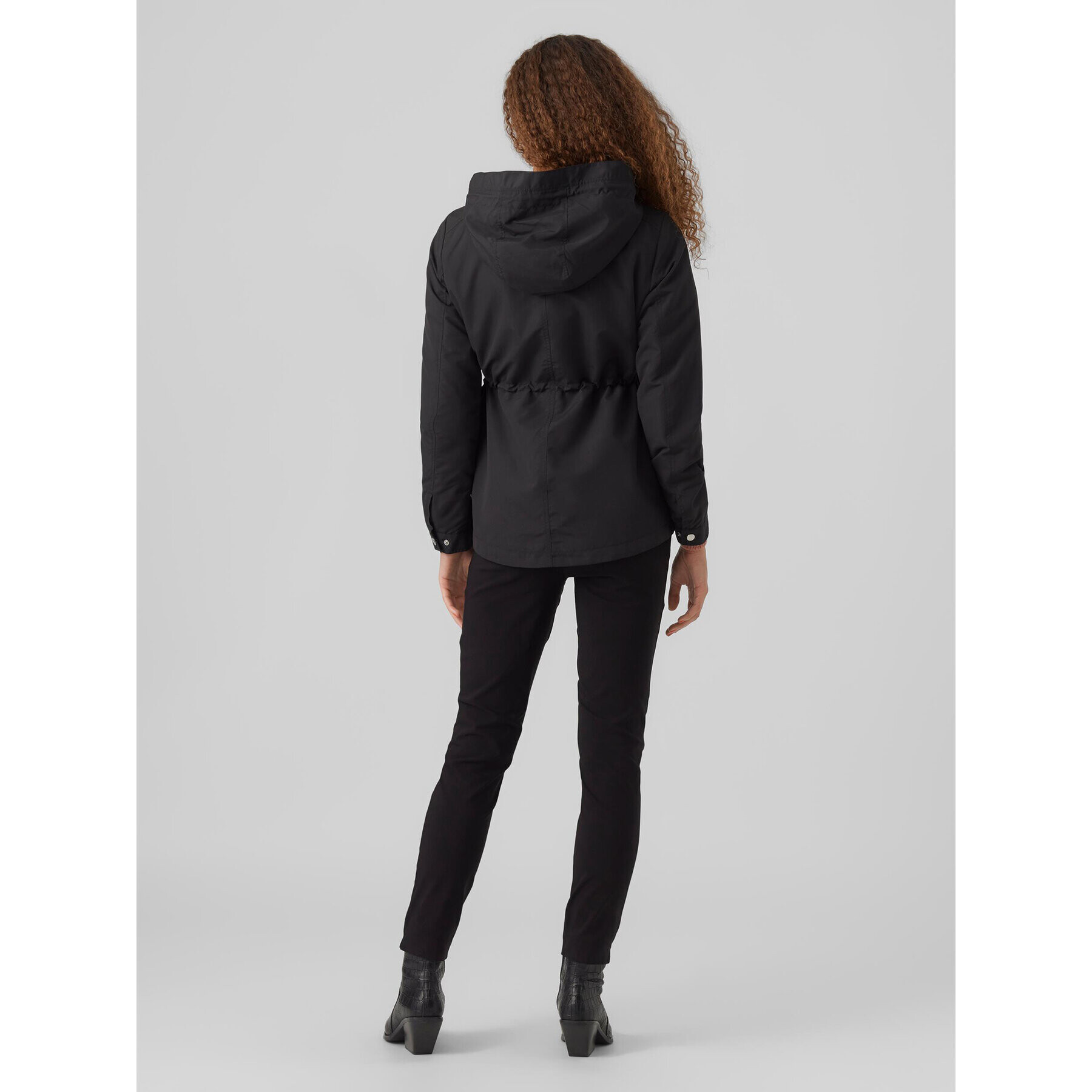 Vero Moda Преходно яке Pernillefie 10278209 Черен Regular Fit - Pepit.bg