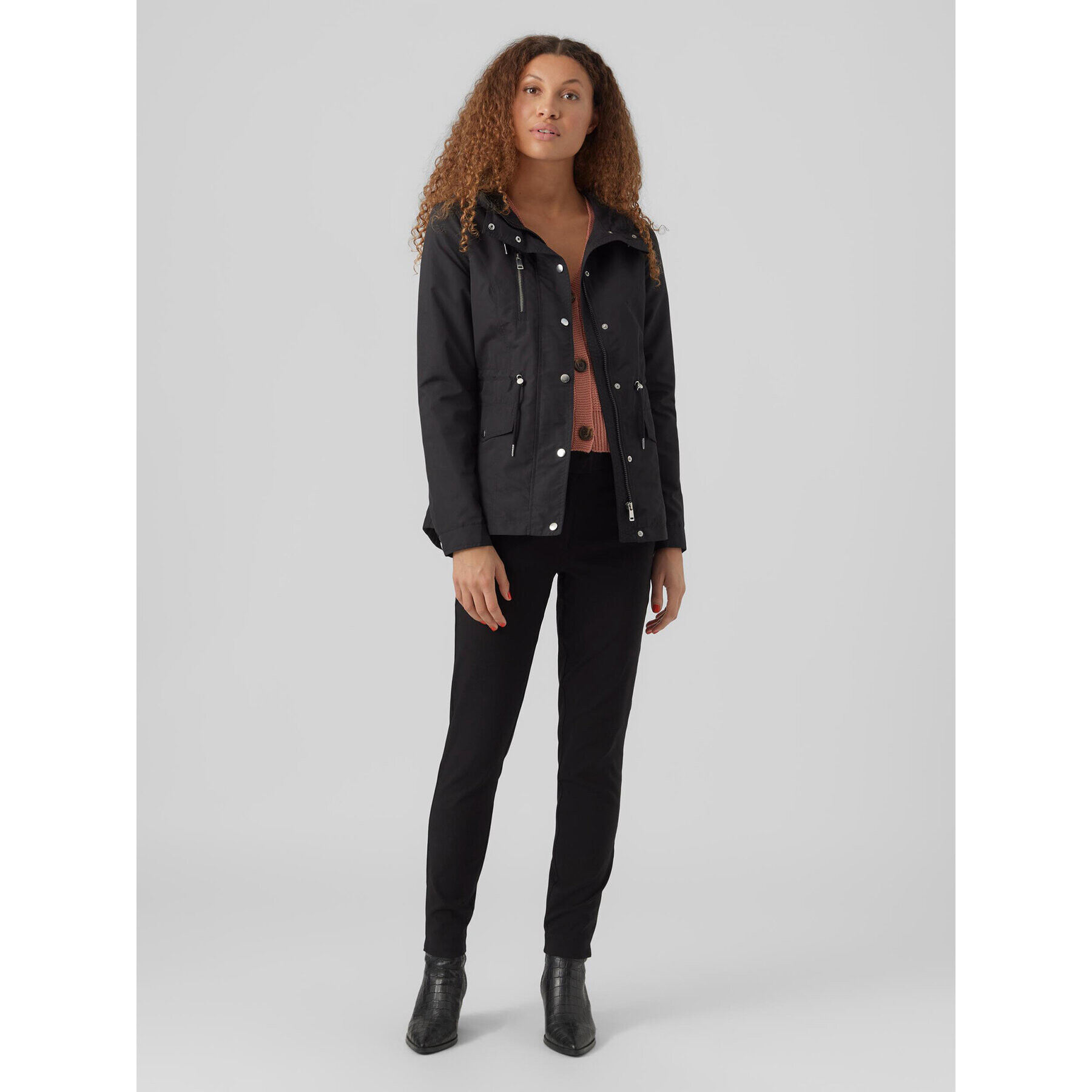 Vero Moda Преходно яке Pernillefie 10278209 Черен Regular Fit - Pepit.bg
