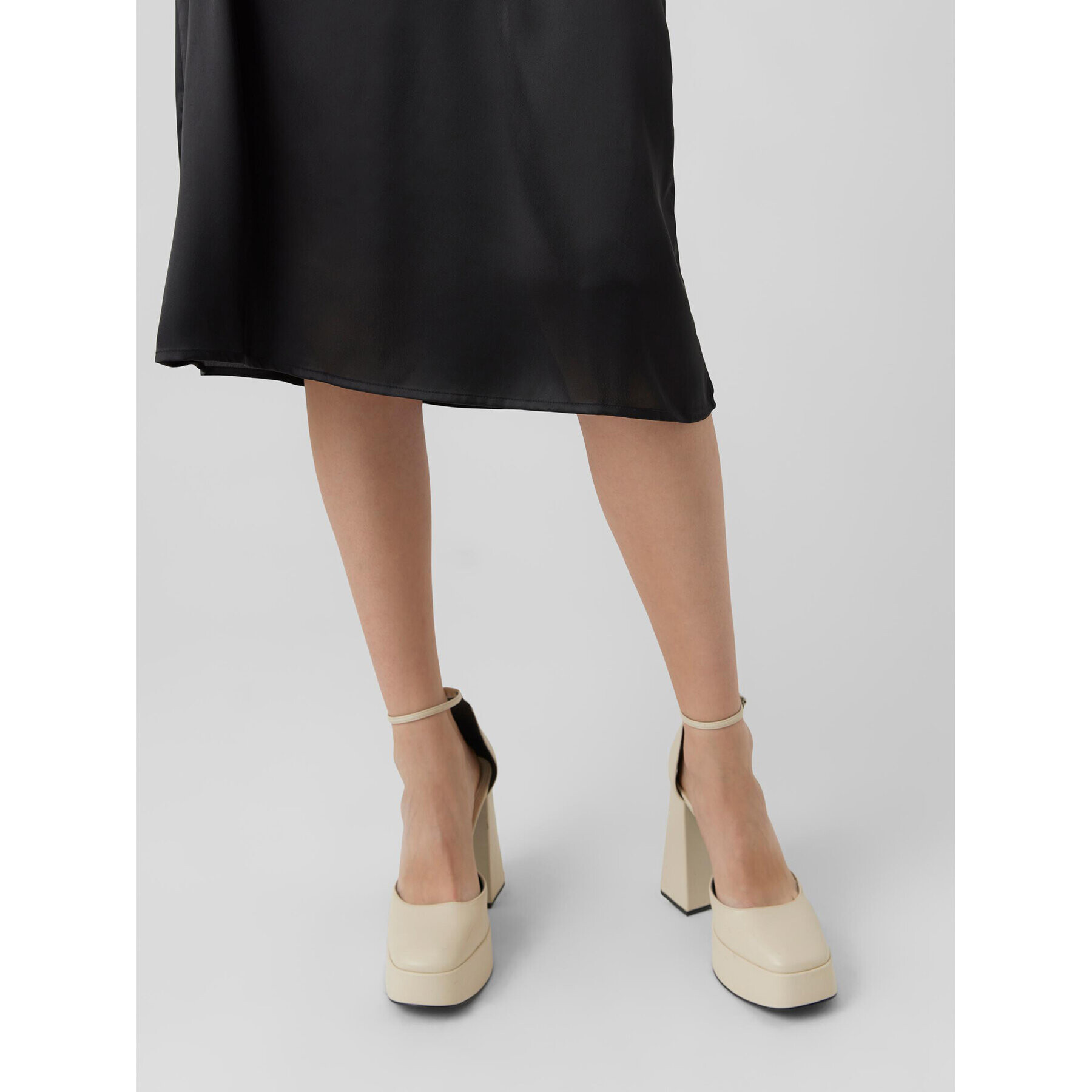 Vero Moda Пола тип трапец Noa 10274397 Черен Regular Fit - Pepit.bg