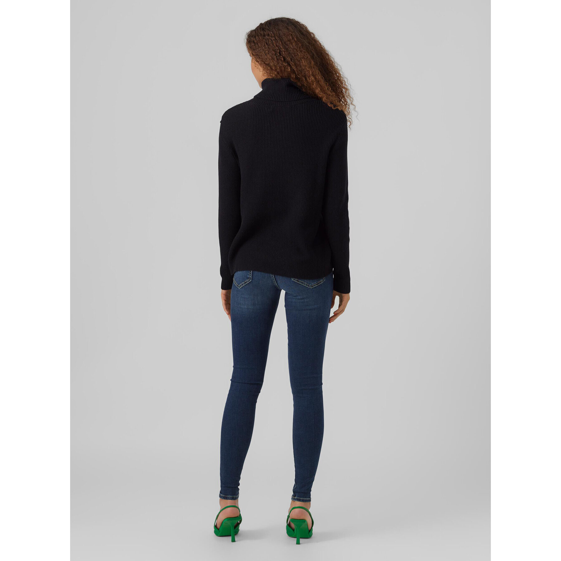 Vero Moda Поло Holly 10268920 Черен Relaxed Fit - Pepit.bg