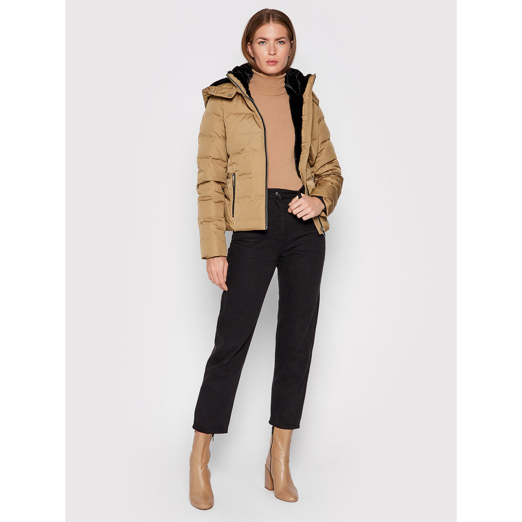 Vero Moda Пухено яке Dolly 10247684 Бежов Regular Fit - Pepit.bg