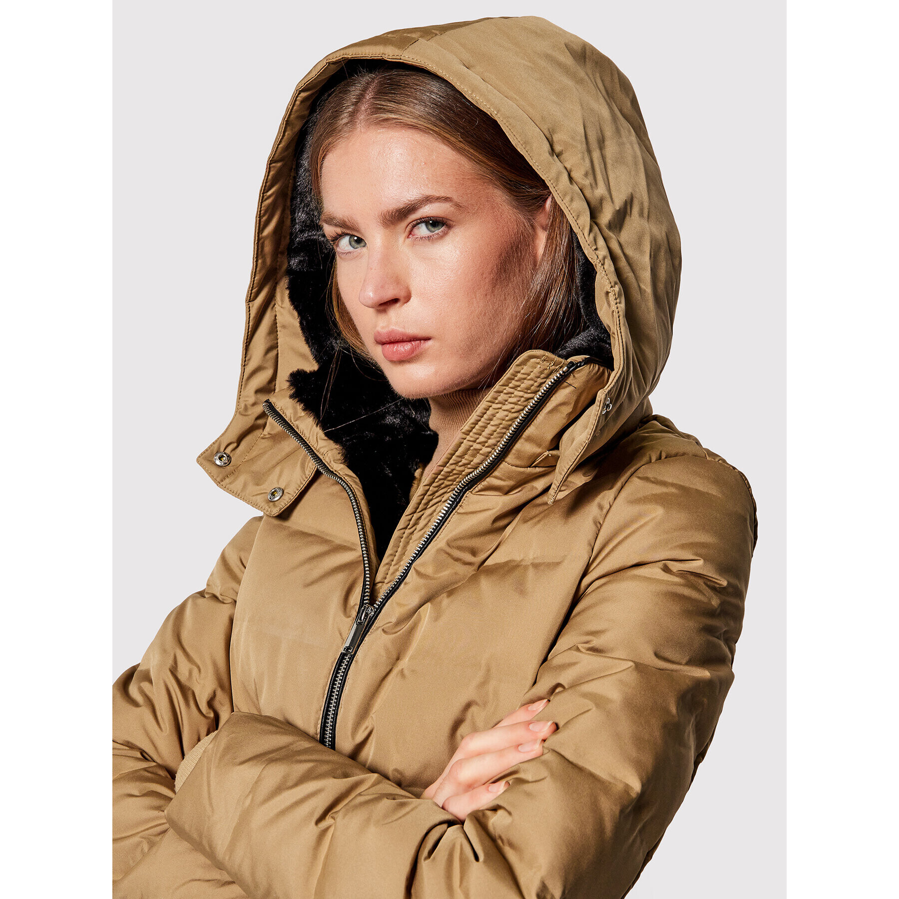 Vero Moda Пухено яке Dolly 10247684 Бежов Regular Fit - Pepit.bg