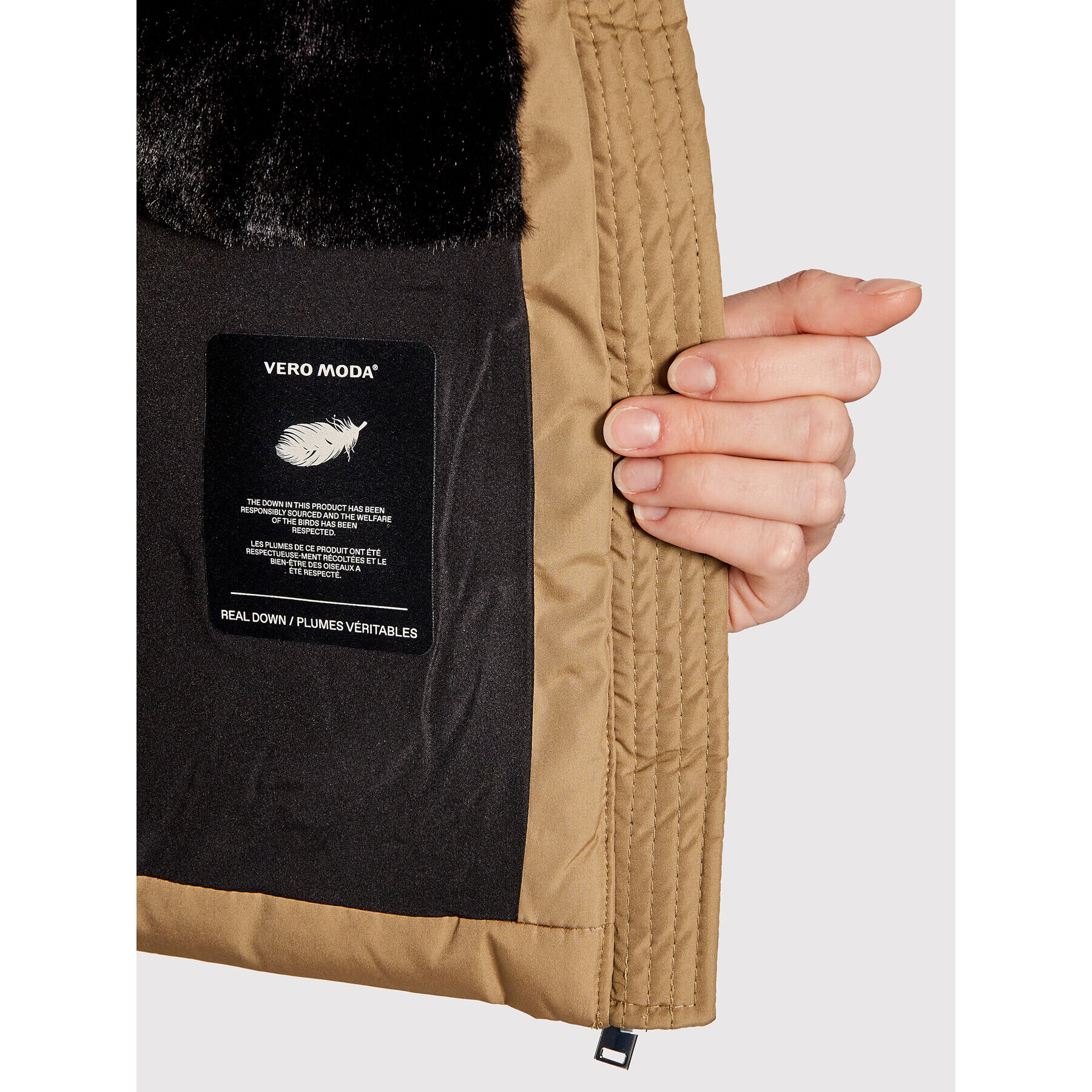 Vero Moda Пухено яке Dolly 10247684 Бежов Regular Fit - Pepit.bg